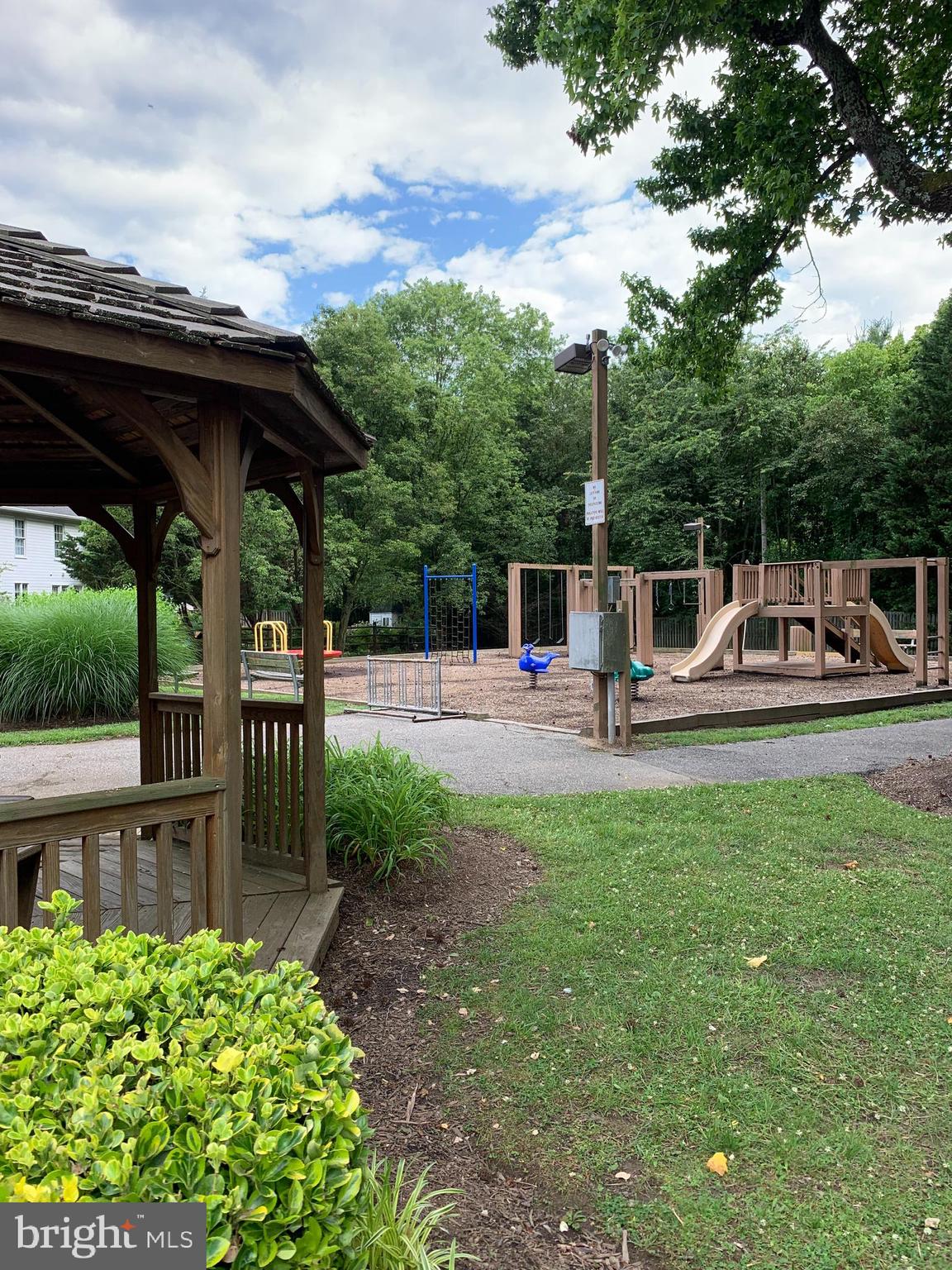 CROFTON CHASE - Residential