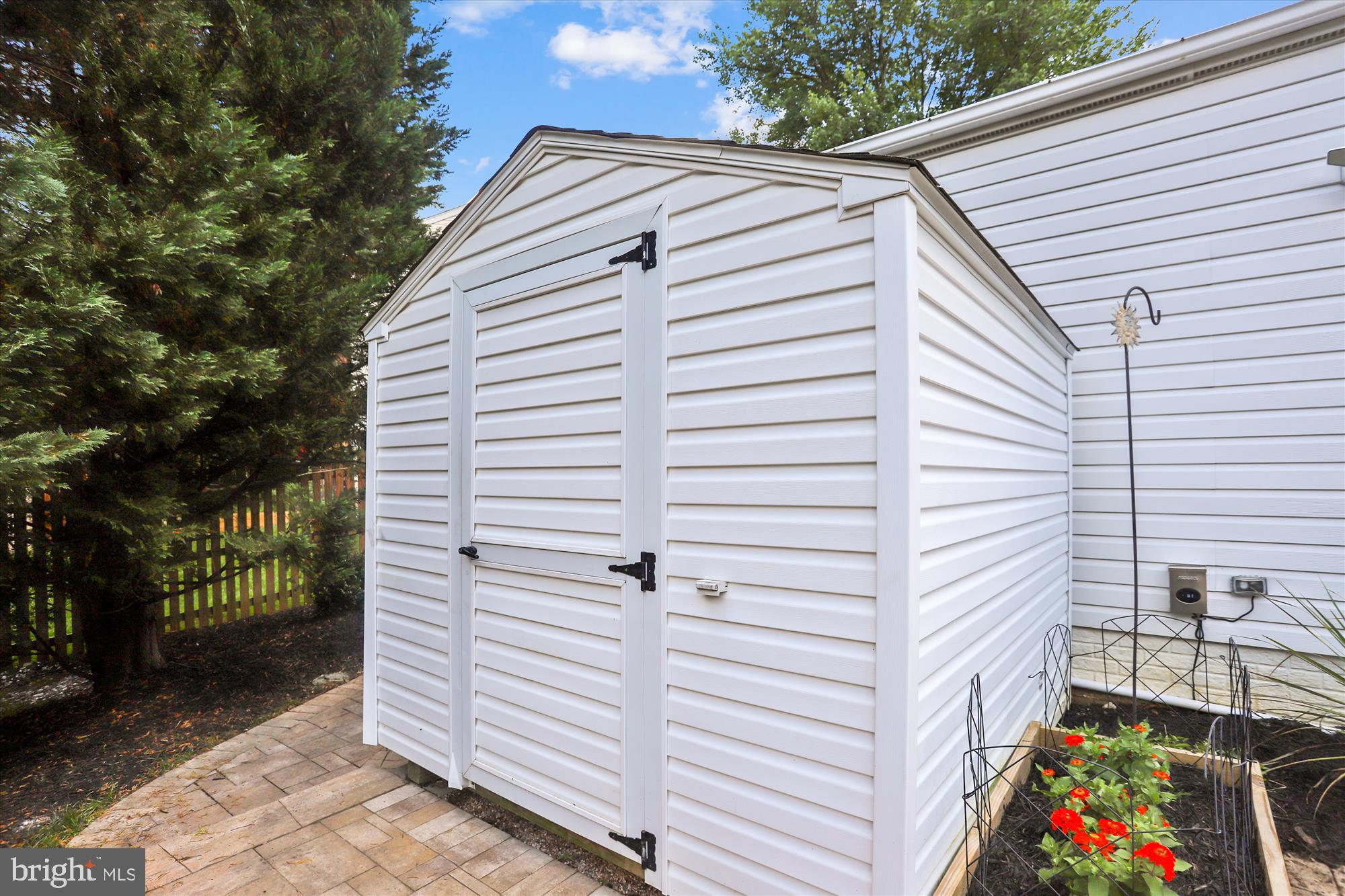 CROFTON CHASE - Residential