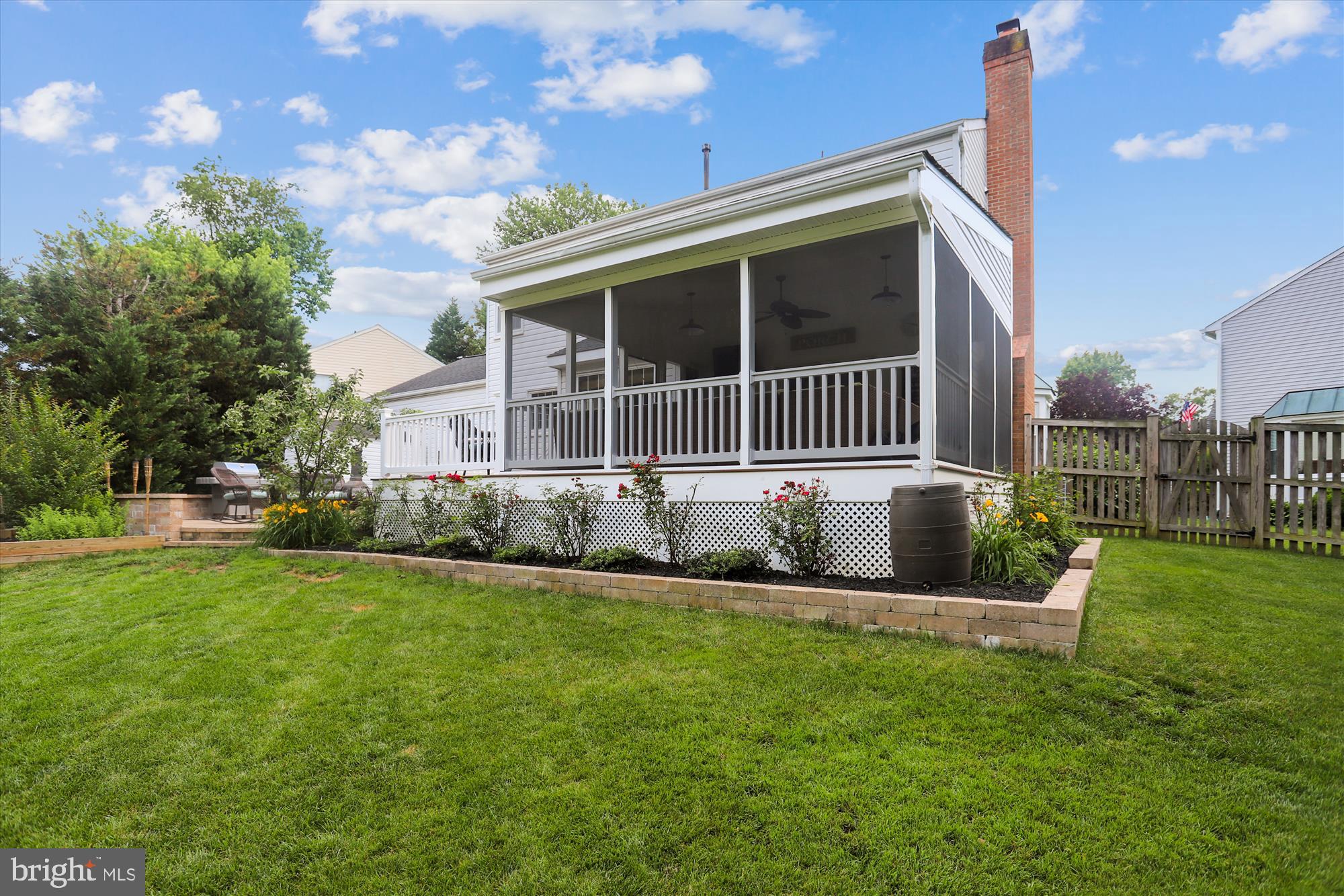 CROFTON CHASE - Residential