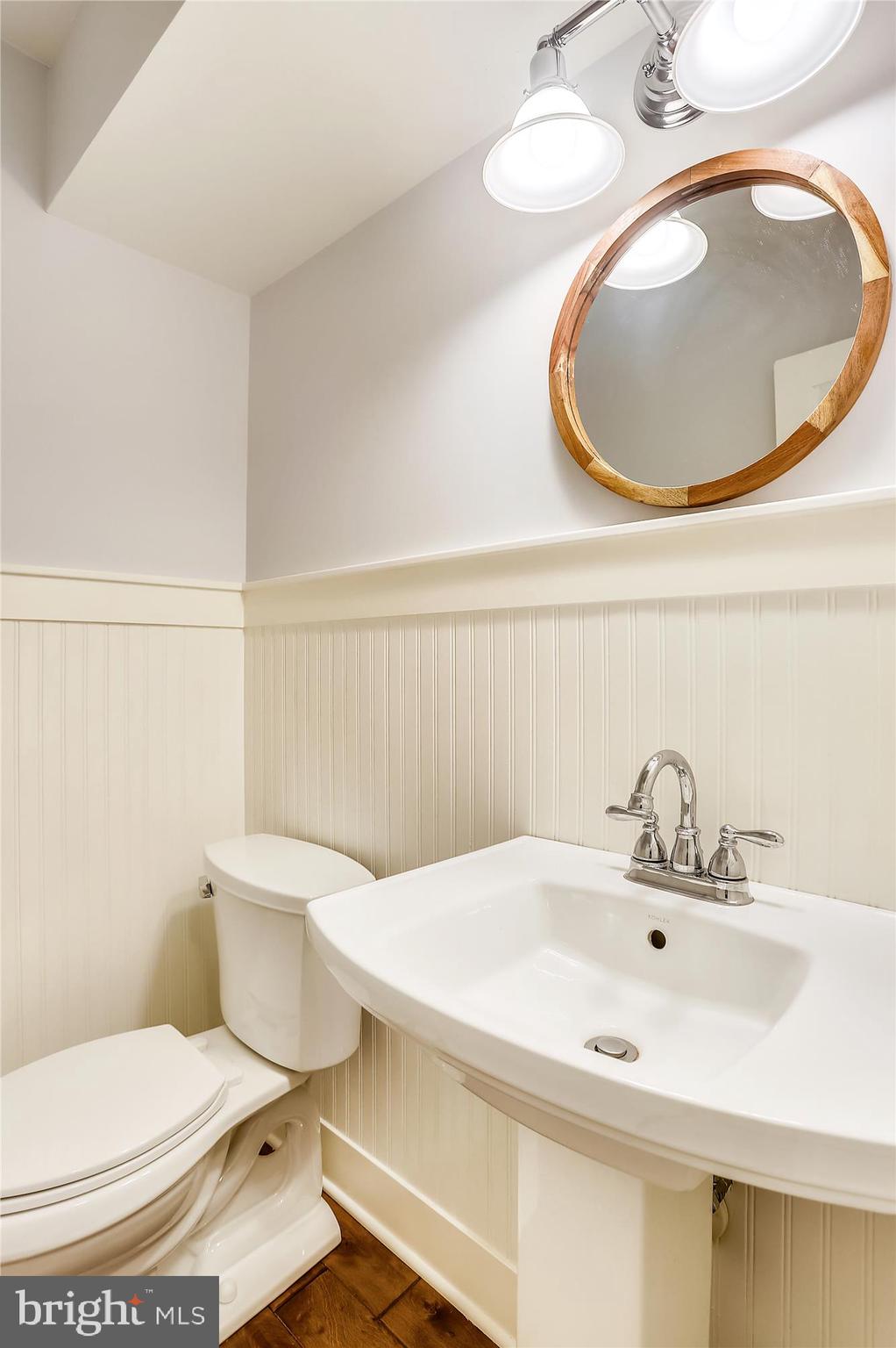 CROFTON CHASE - Residential