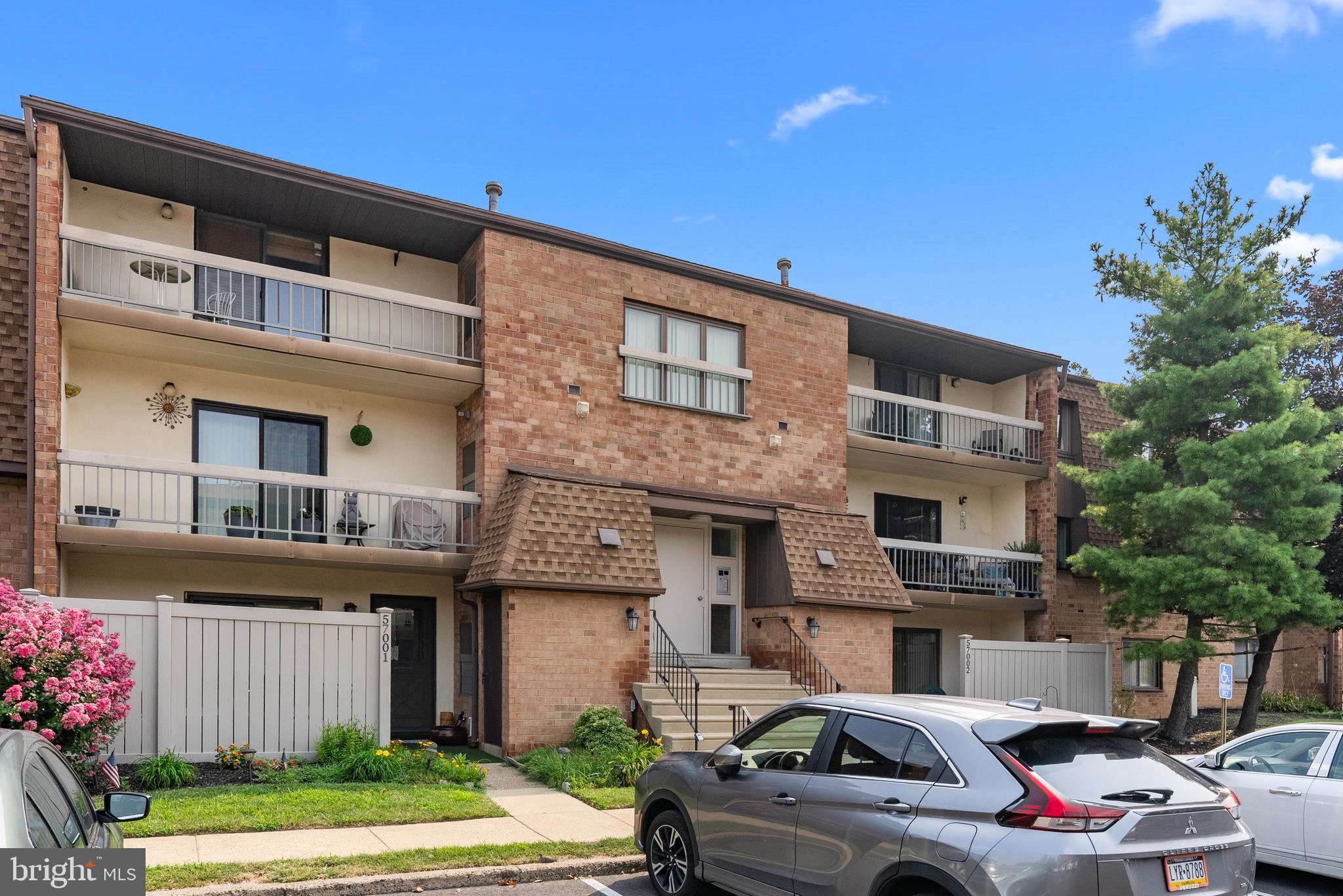 57103 DELAIRE LANDING ROAD 00 103