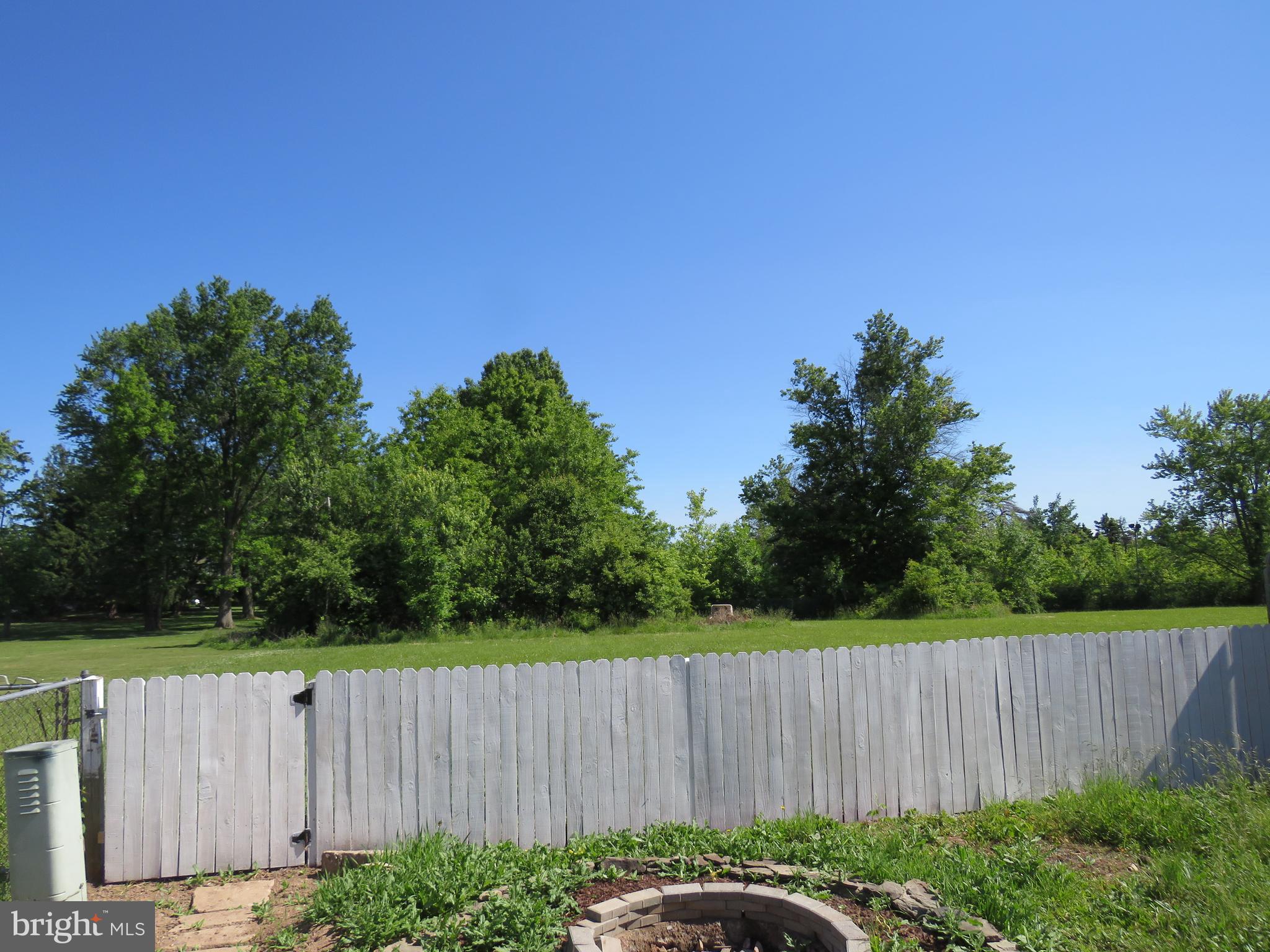CEDAR GROVE ESTS - Residential