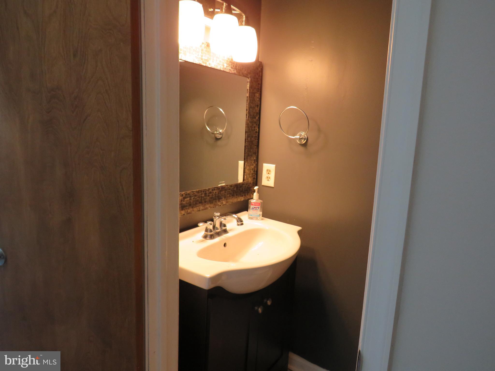 CEDAR GROVE ESTS - Residential