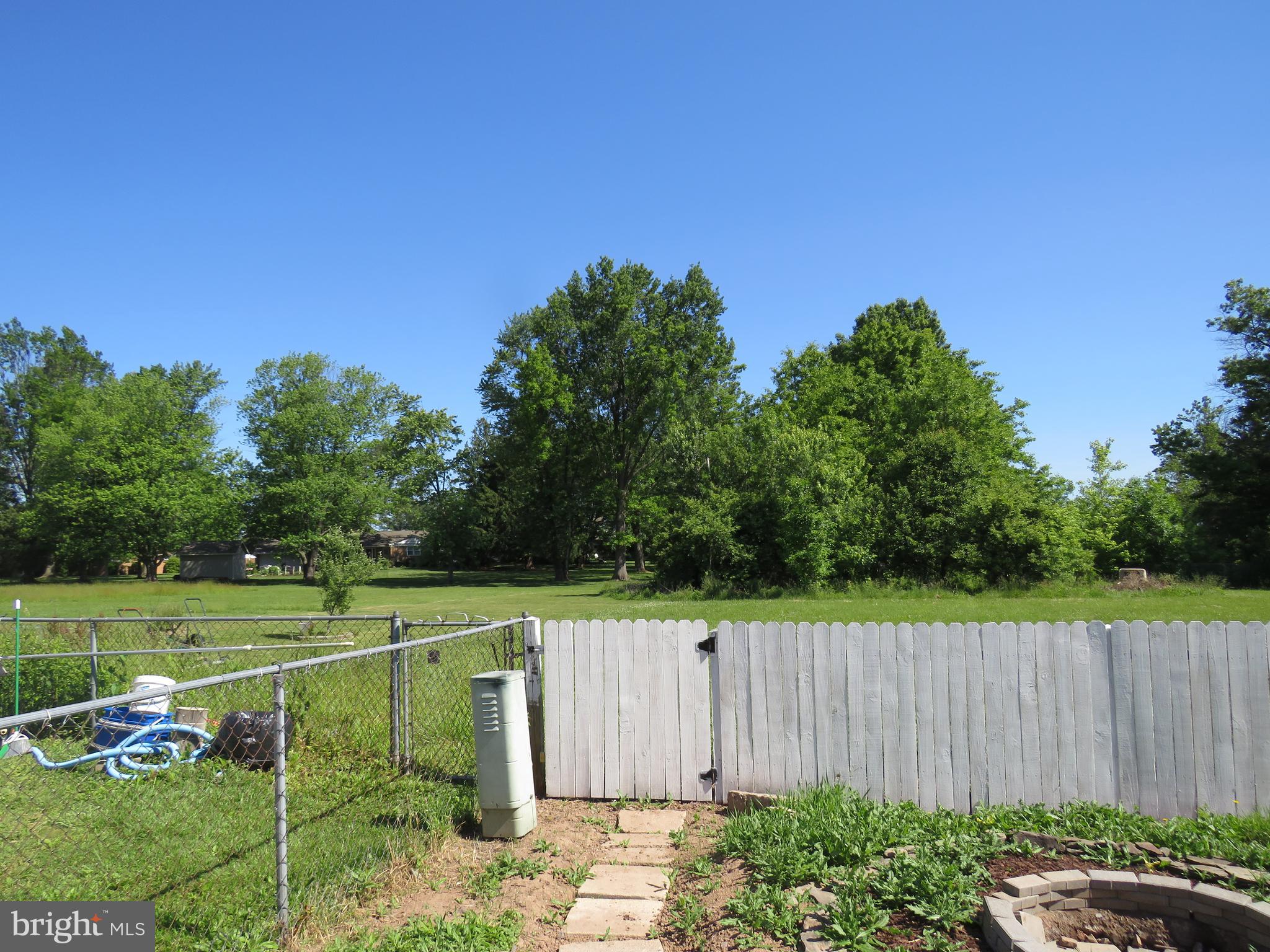 CEDAR GROVE ESTS - Residential
