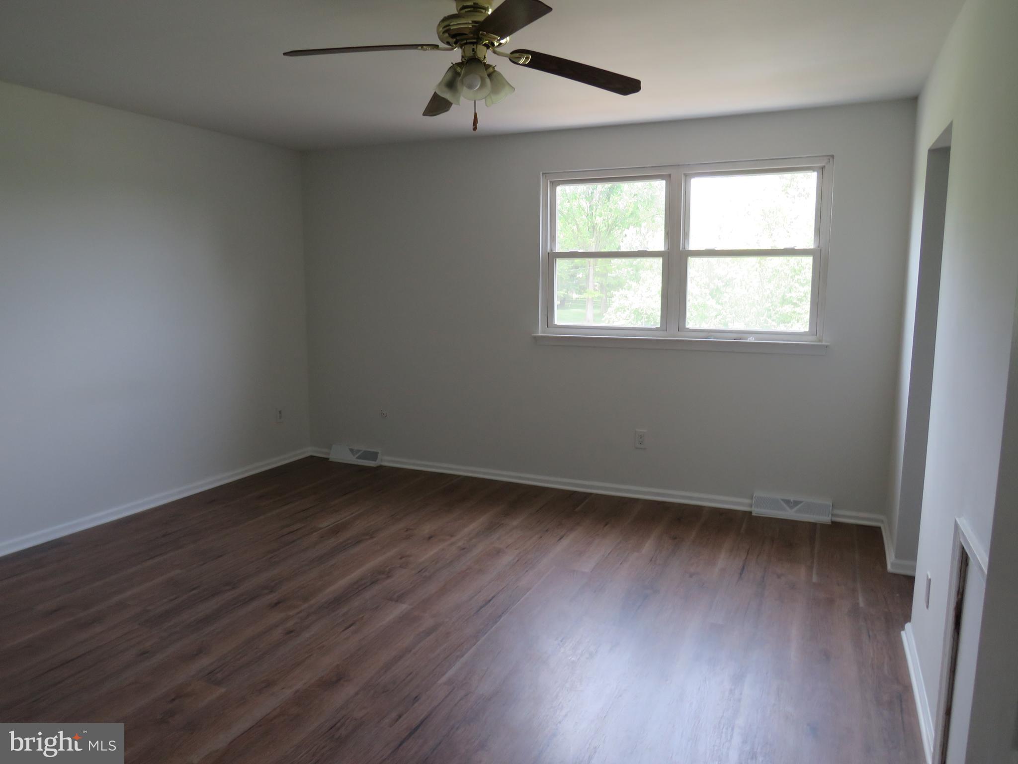 CEDAR GROVE ESTS - Residential