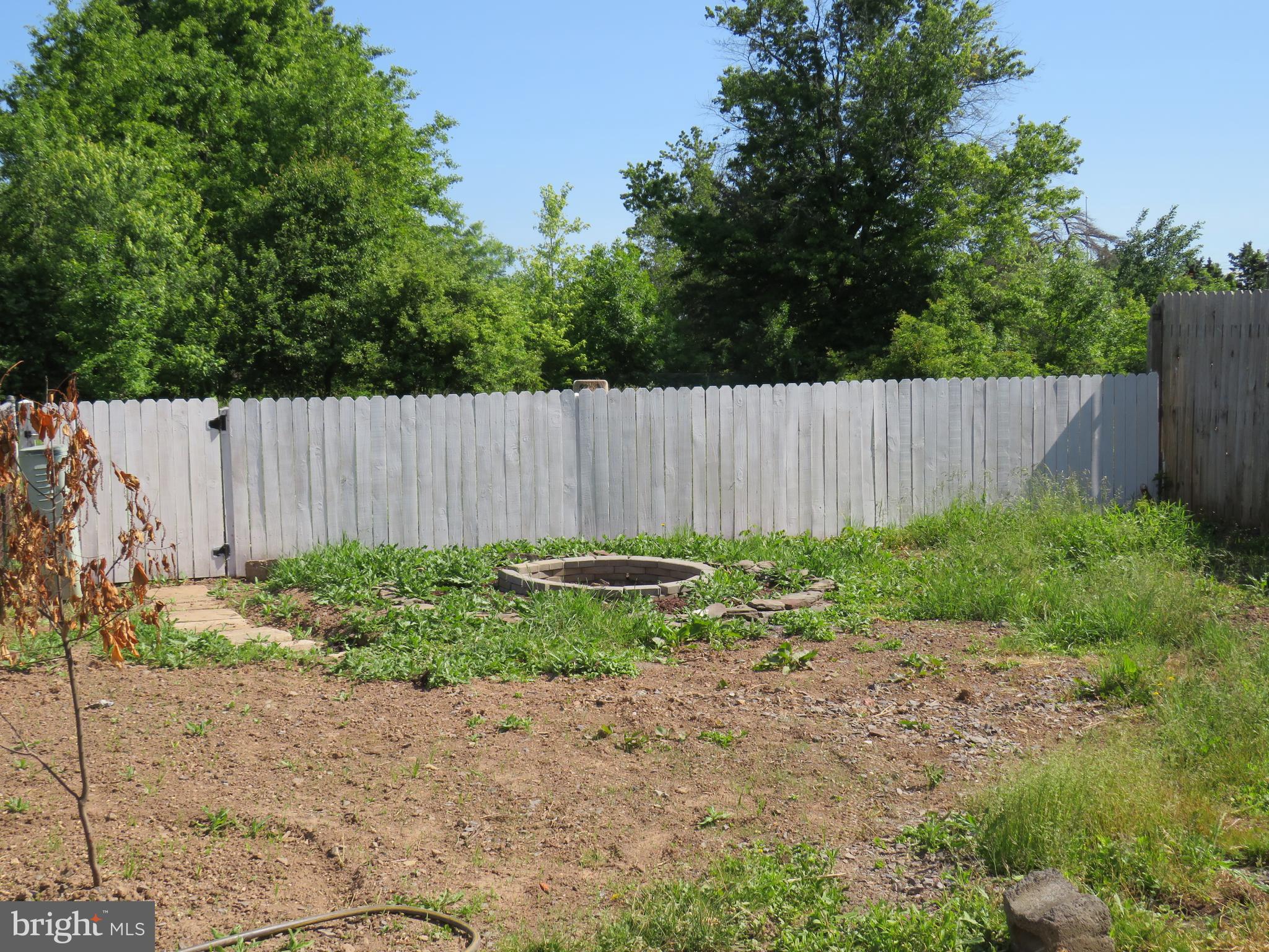 CEDAR GROVE ESTS - Residential