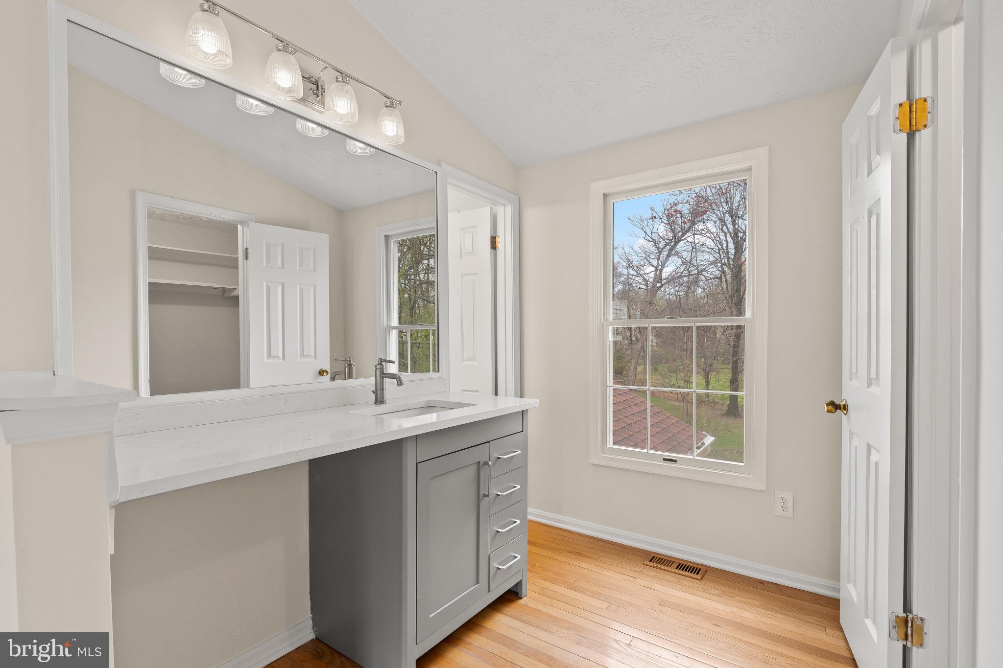 SEWELLS ORCHARD - Residential