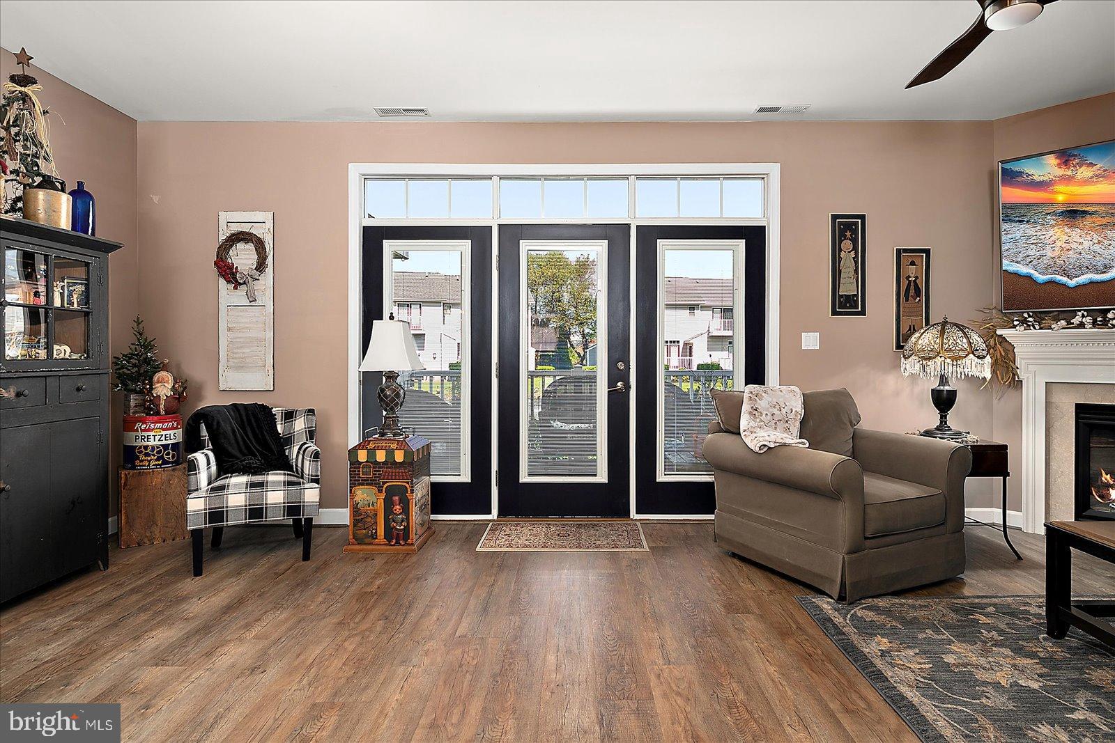 WATERS EDGE - Residential