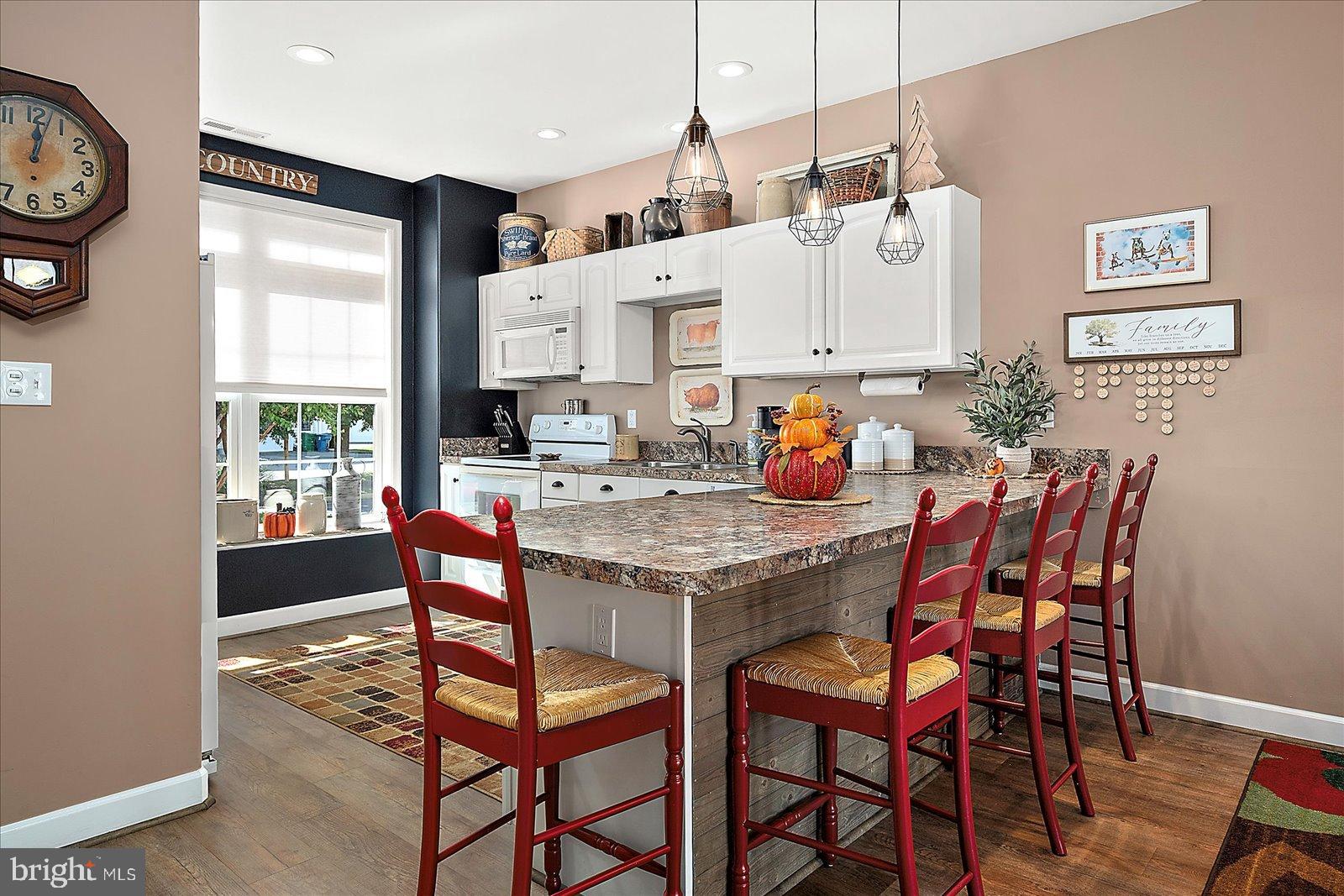 WATERS EDGE - Residential