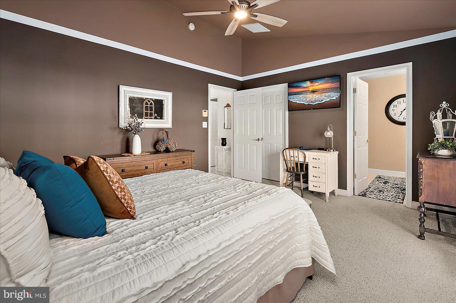 WATERS EDGE - Residential