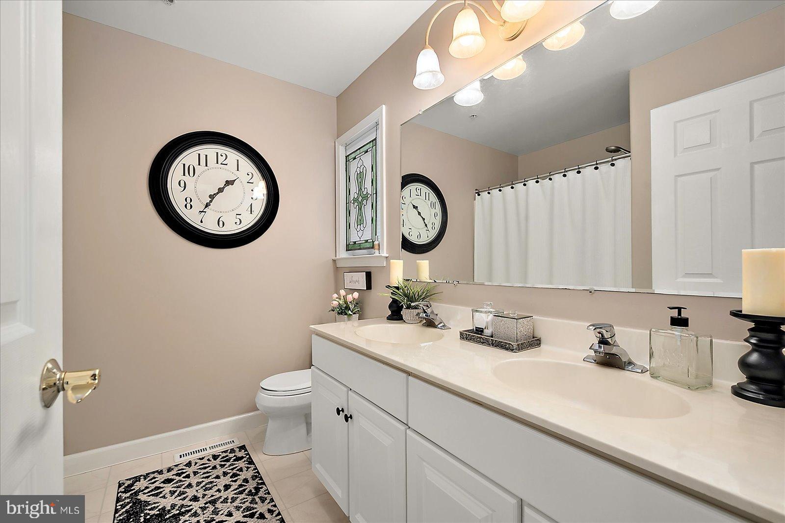 WATERS EDGE - Residential