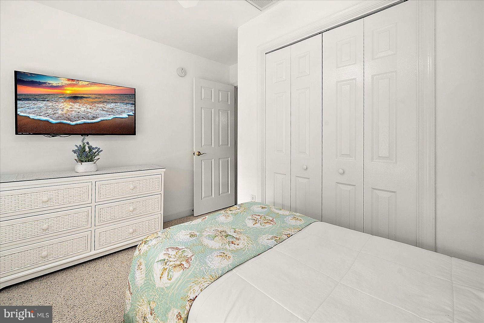 WATERS EDGE - Residential