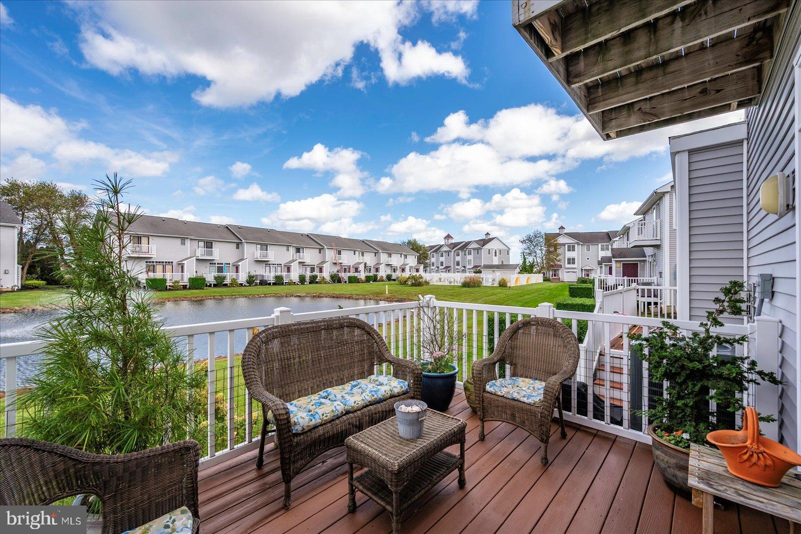 WATERS EDGE - Residential