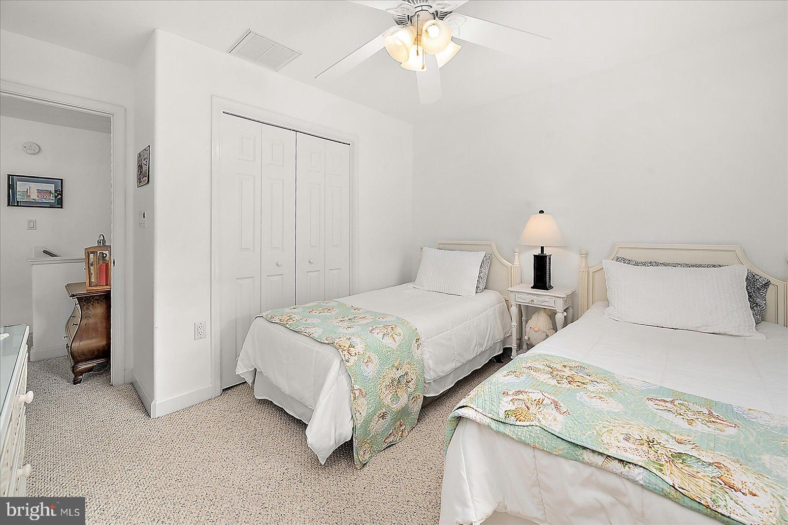 WATERS EDGE - Residential