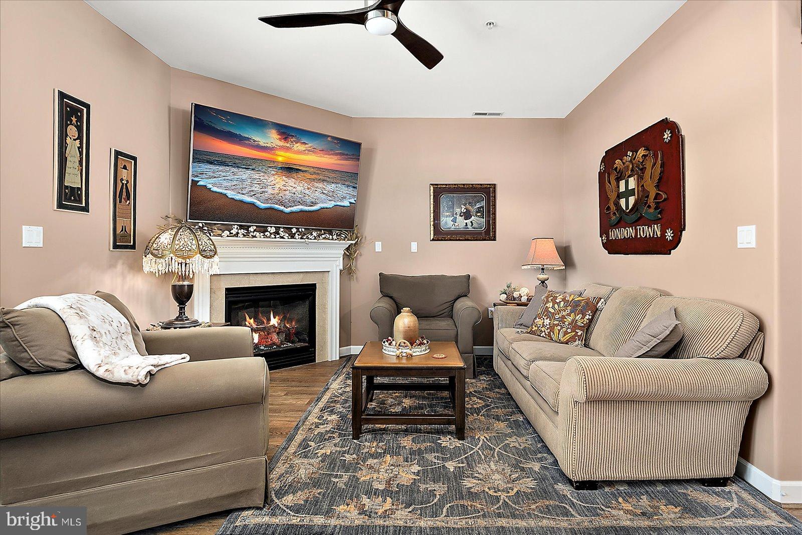 WATERS EDGE - Residential