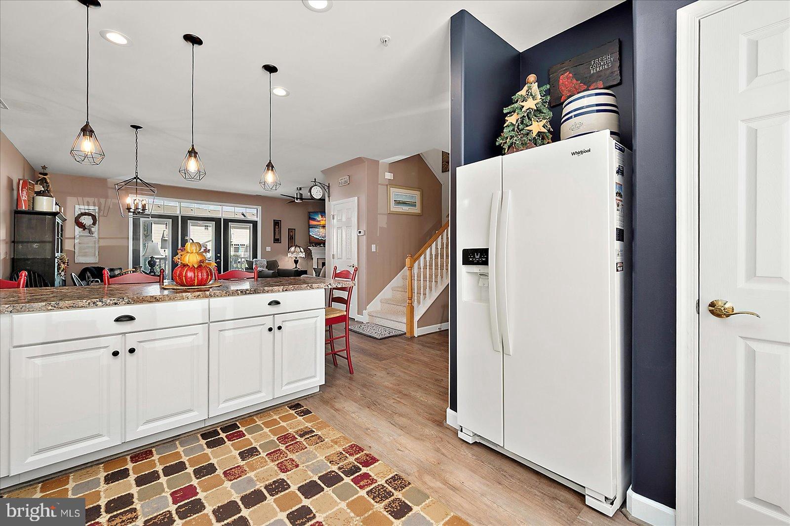 WATERS EDGE - Residential