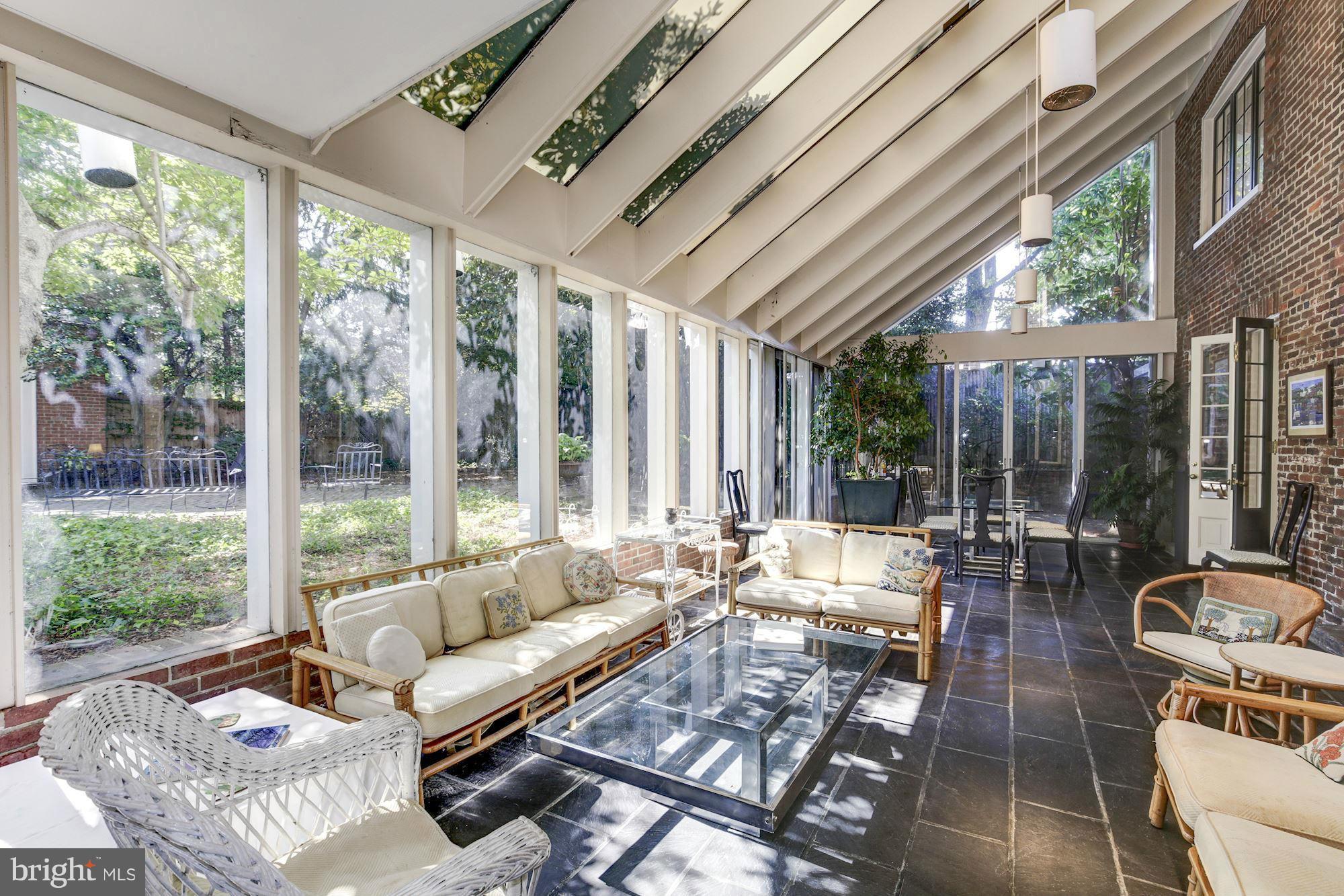 GEORGETOWN - Residential