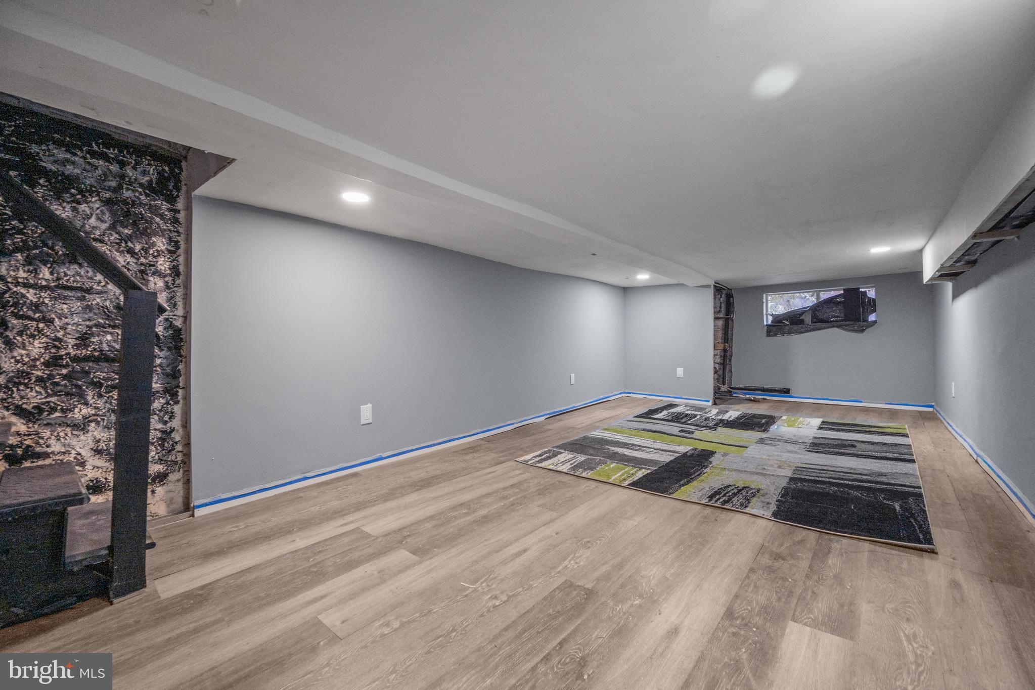 SHIPLEY HILL - Residential