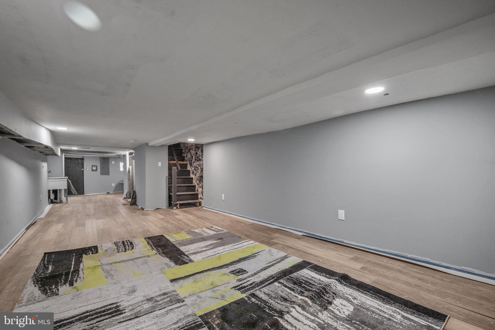 SHIPLEY HILL - Residential