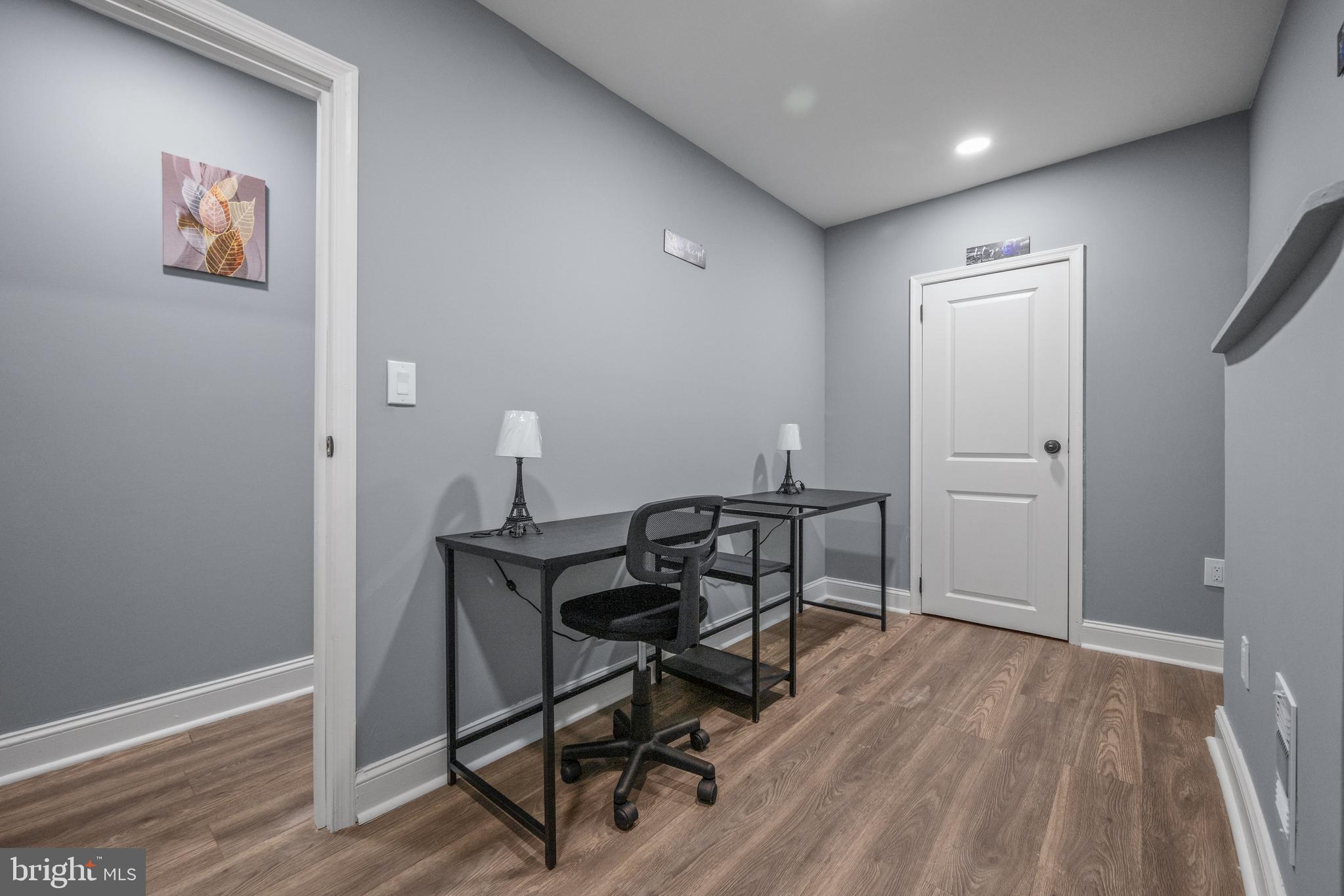 SHIPLEY HILL - Residential