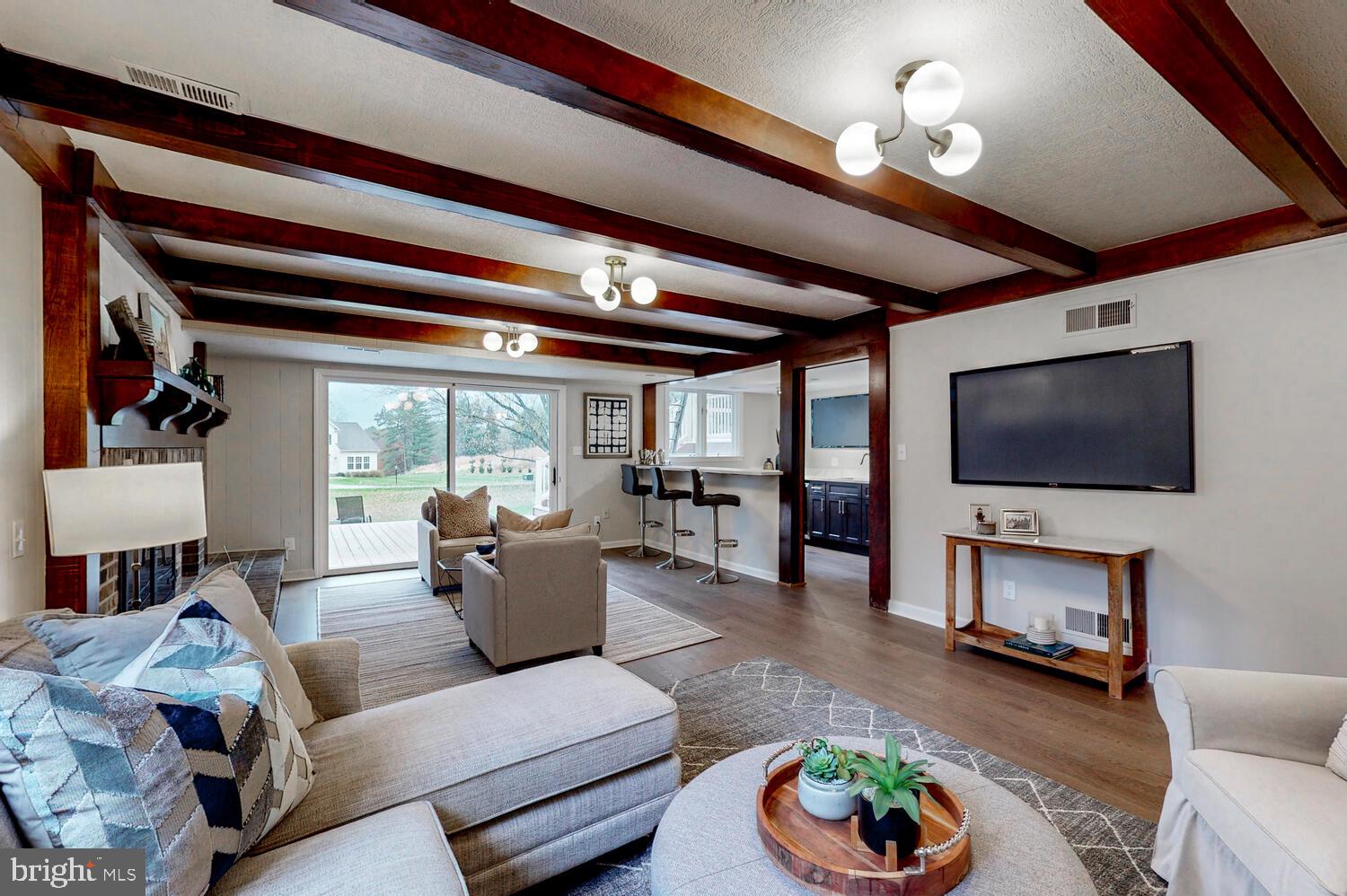 FOLLY QUARTER - Residential