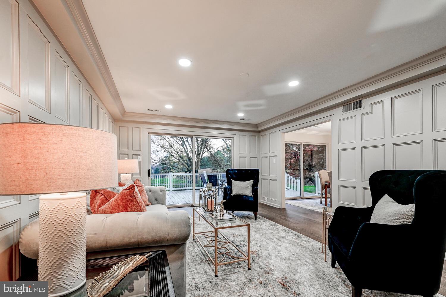 FOLLY QUARTER - Residential