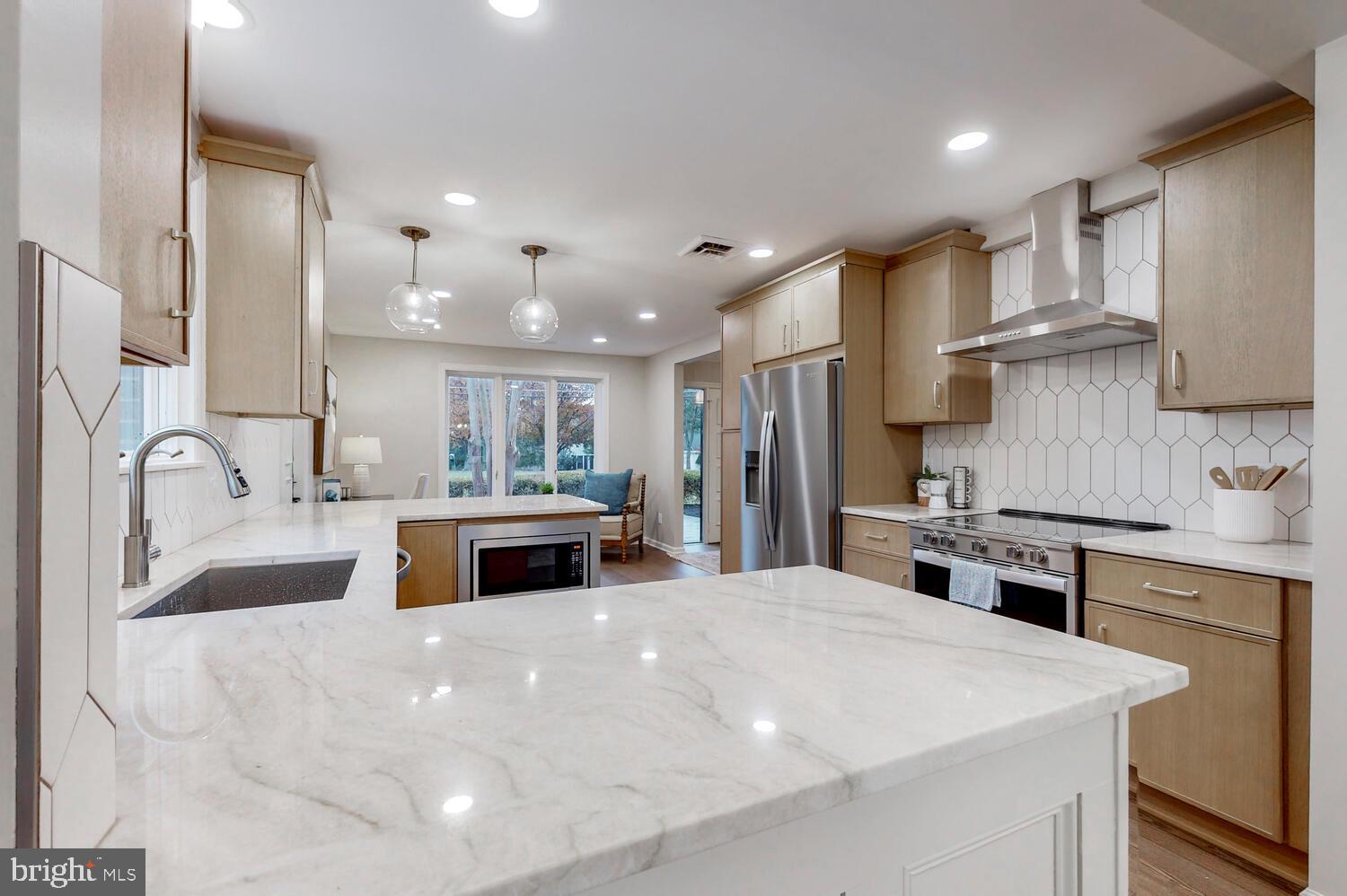 FOLLY QUARTER - Residential