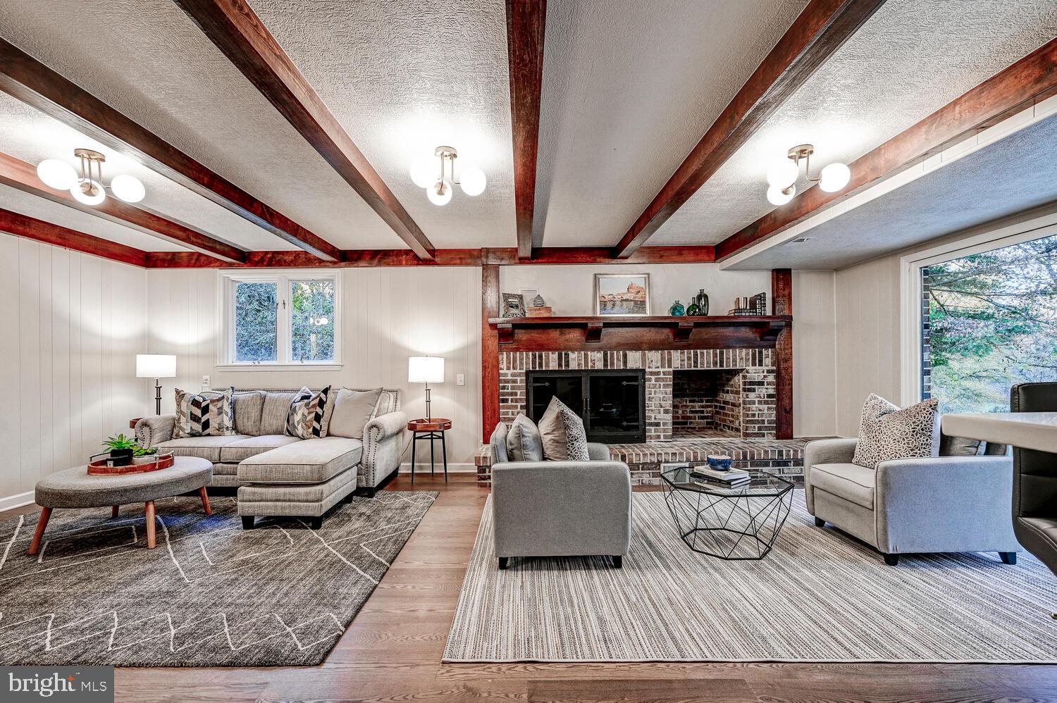 FOLLY QUARTER - Residential