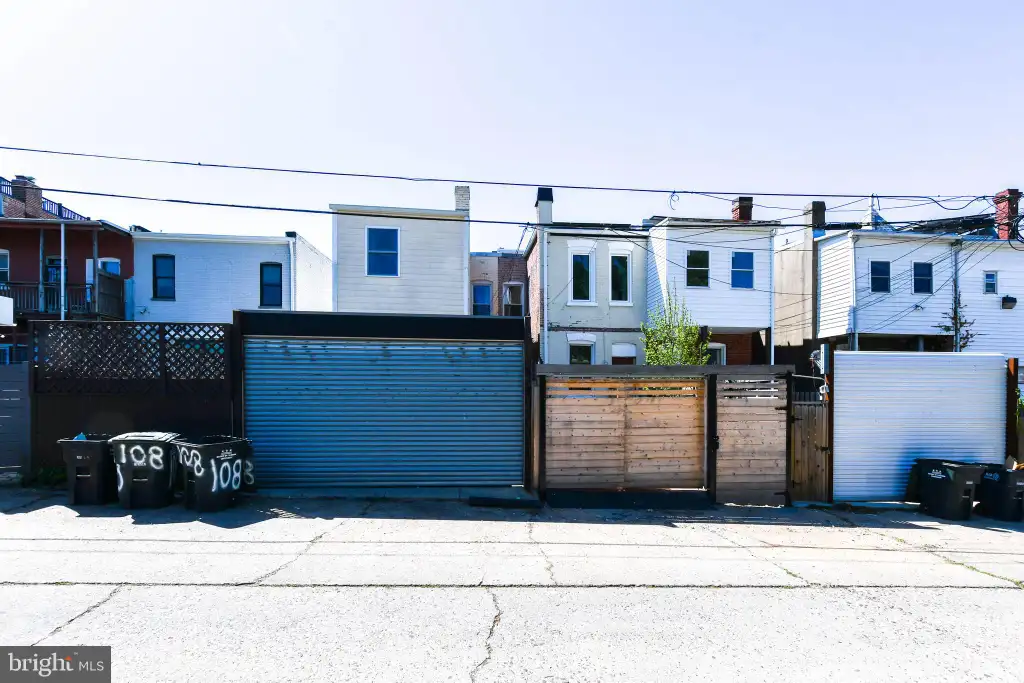 104 R St #a NE, Washington, DC 20002