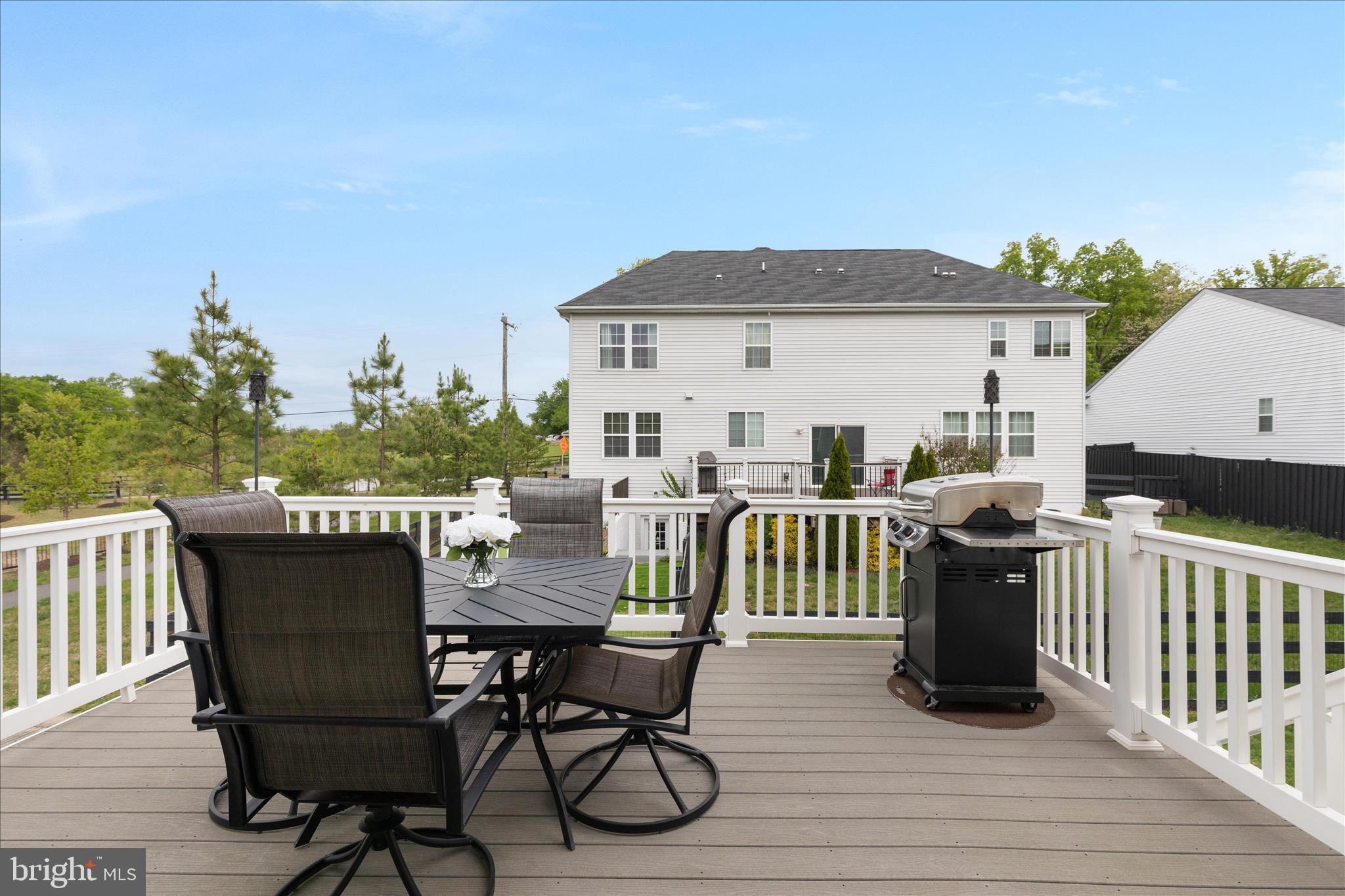 THE RESERVE AT JENNELL E - Residential