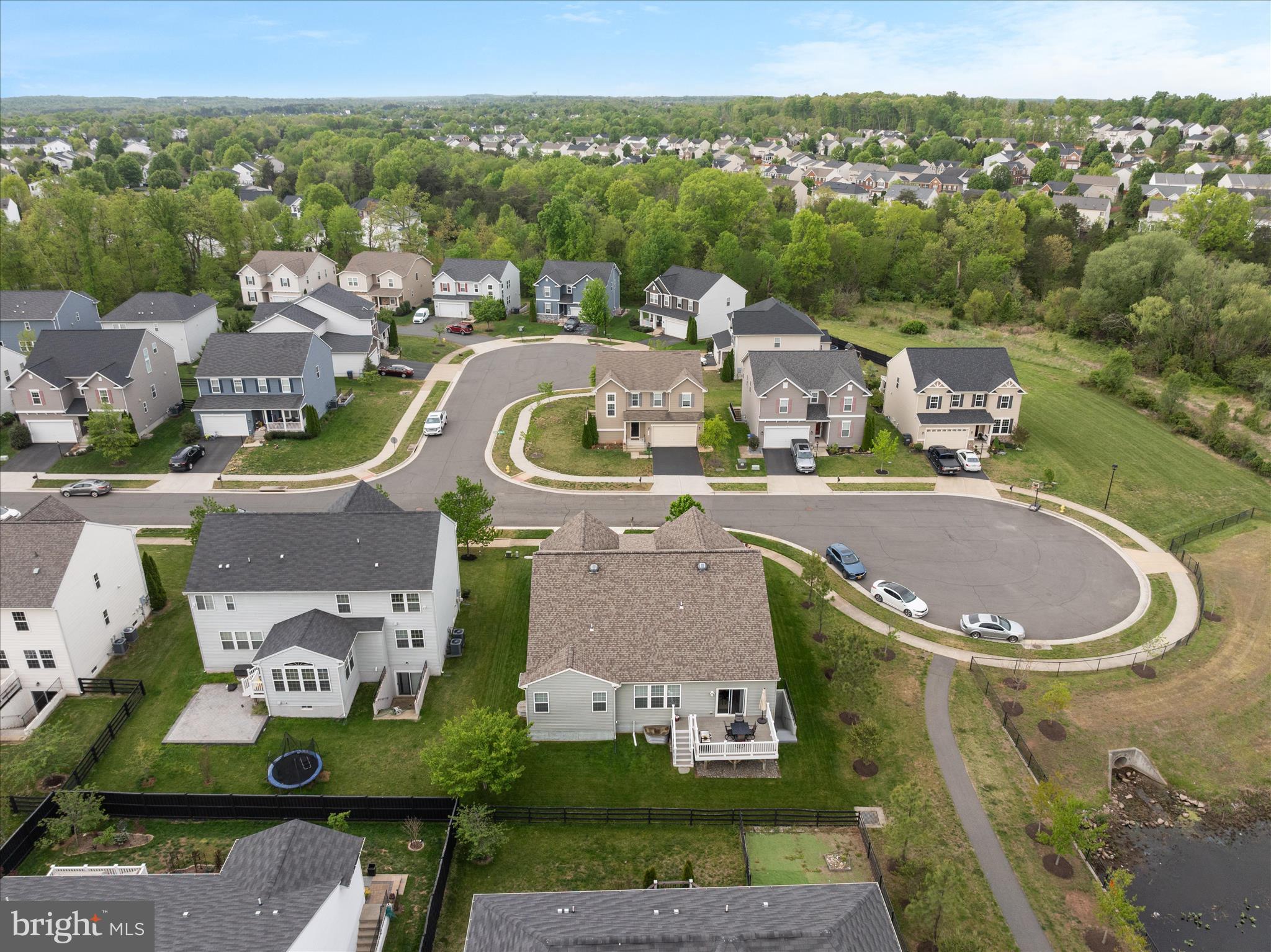 THE RESERVE AT JENNELL E - Residential