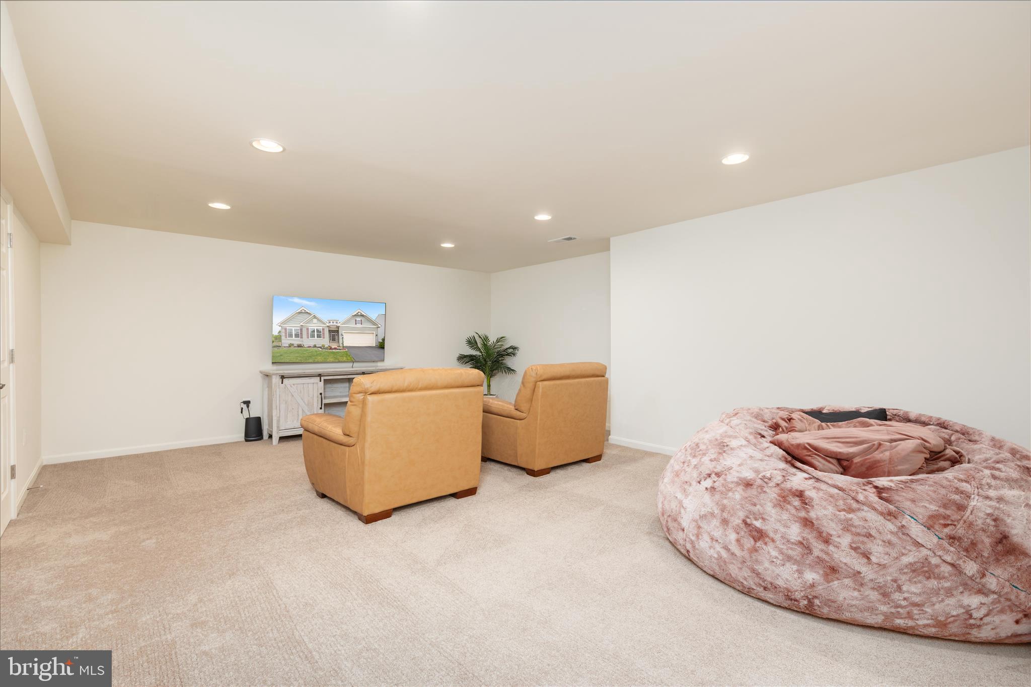 THE RESERVE AT JENNELL E - Residential