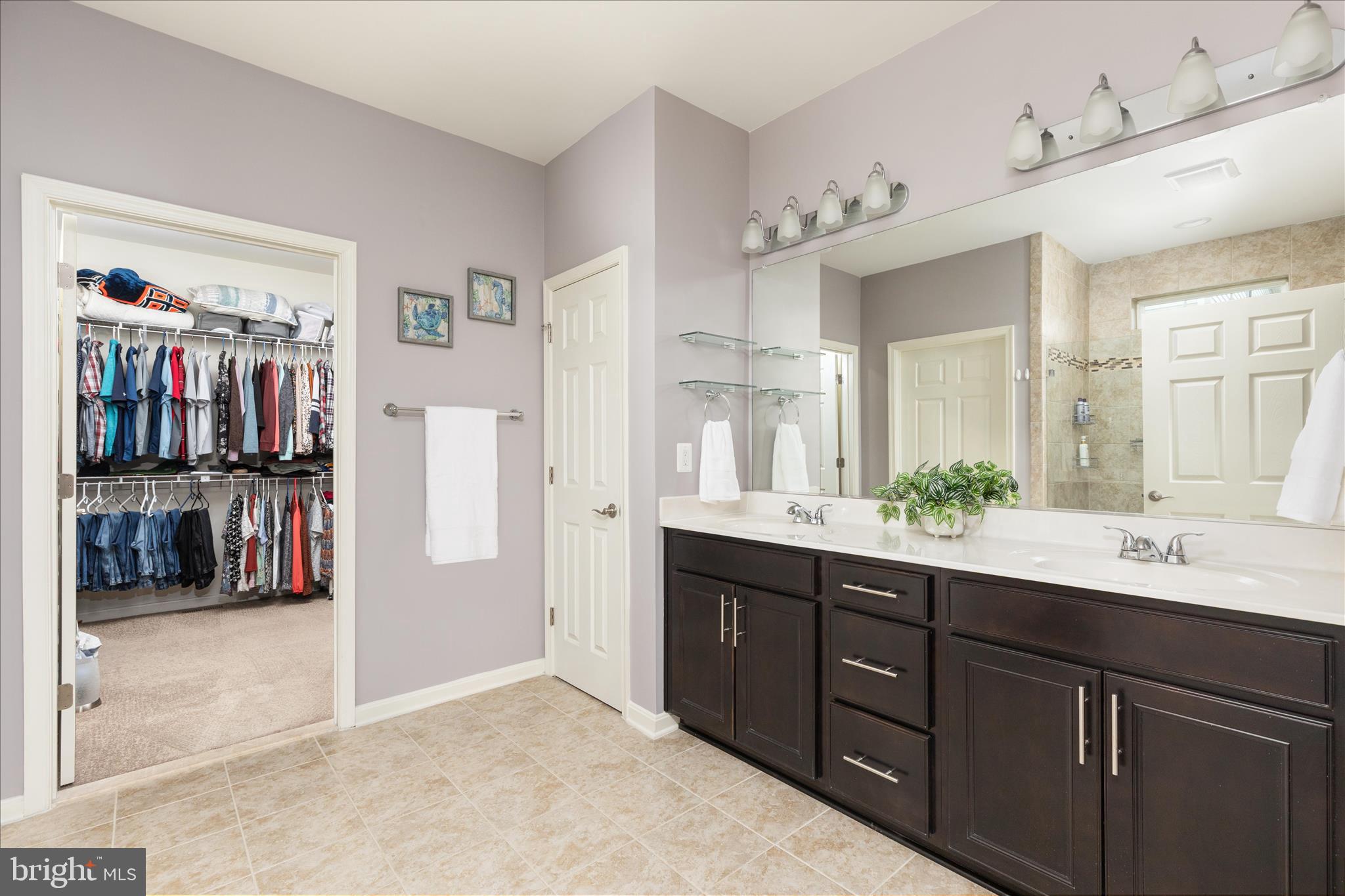 THE RESERVE AT JENNELL E - Residential