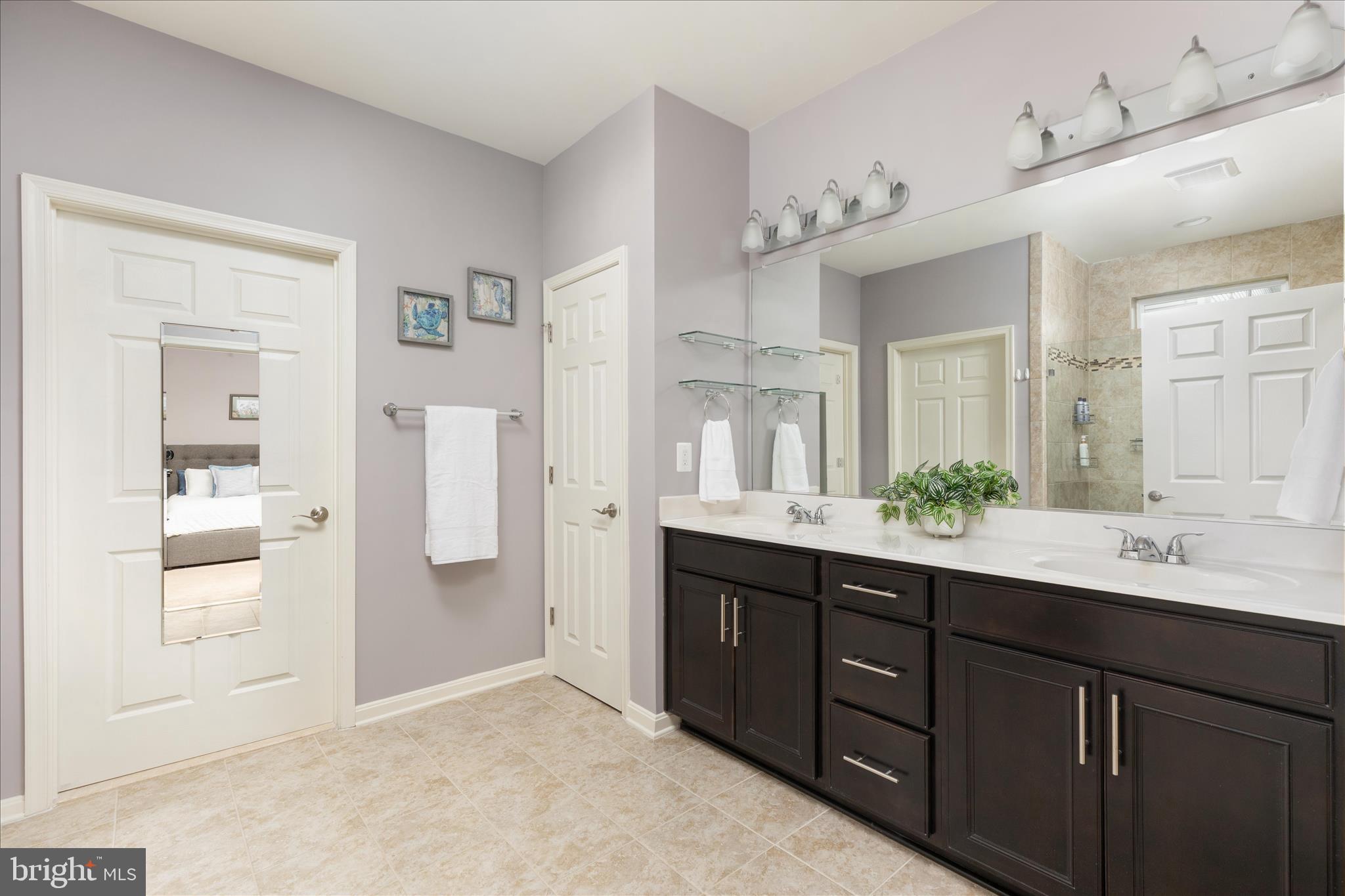 THE RESERVE AT JENNELL E - Residential