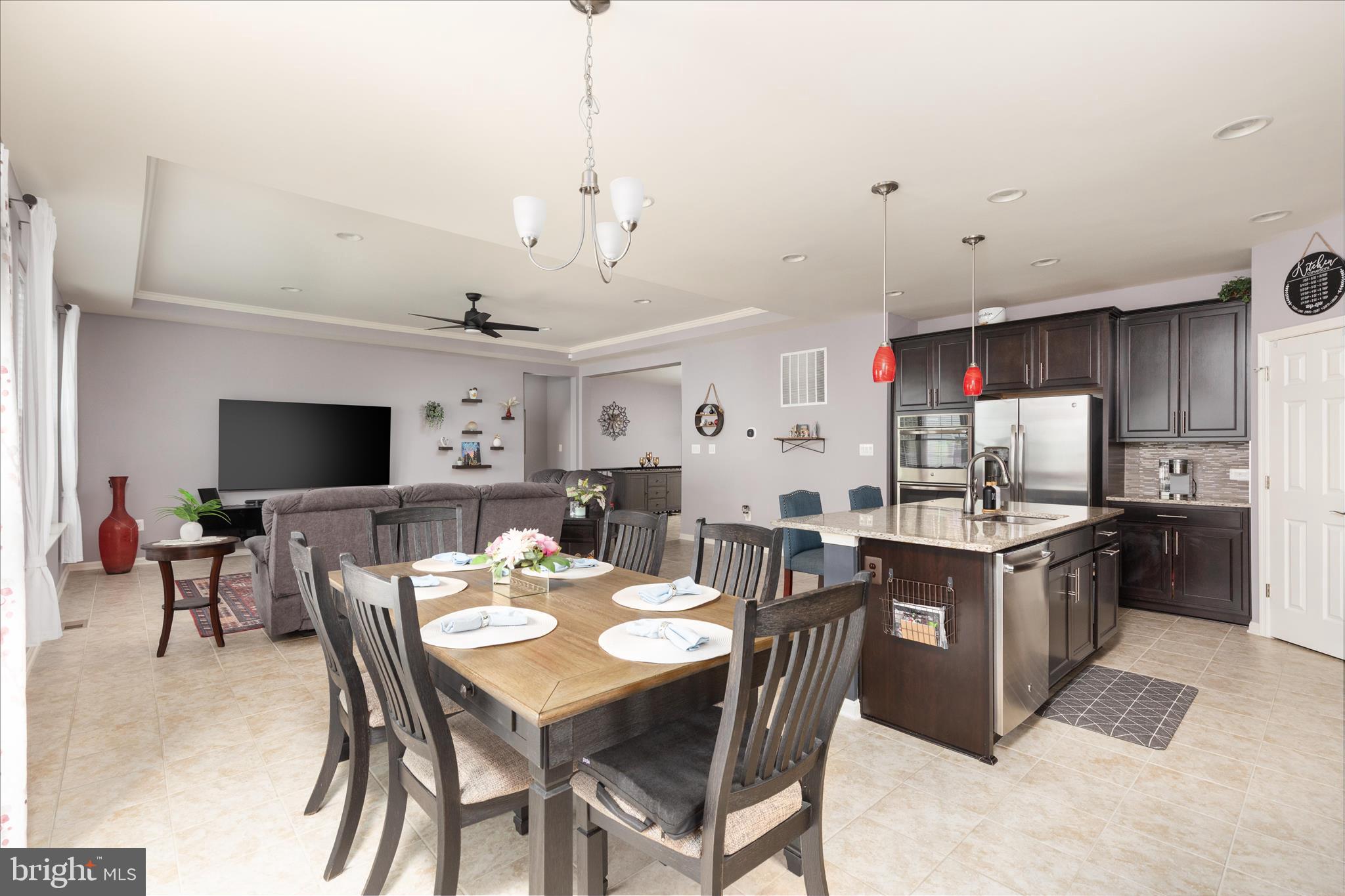 THE RESERVE AT JENNELL E - Residential