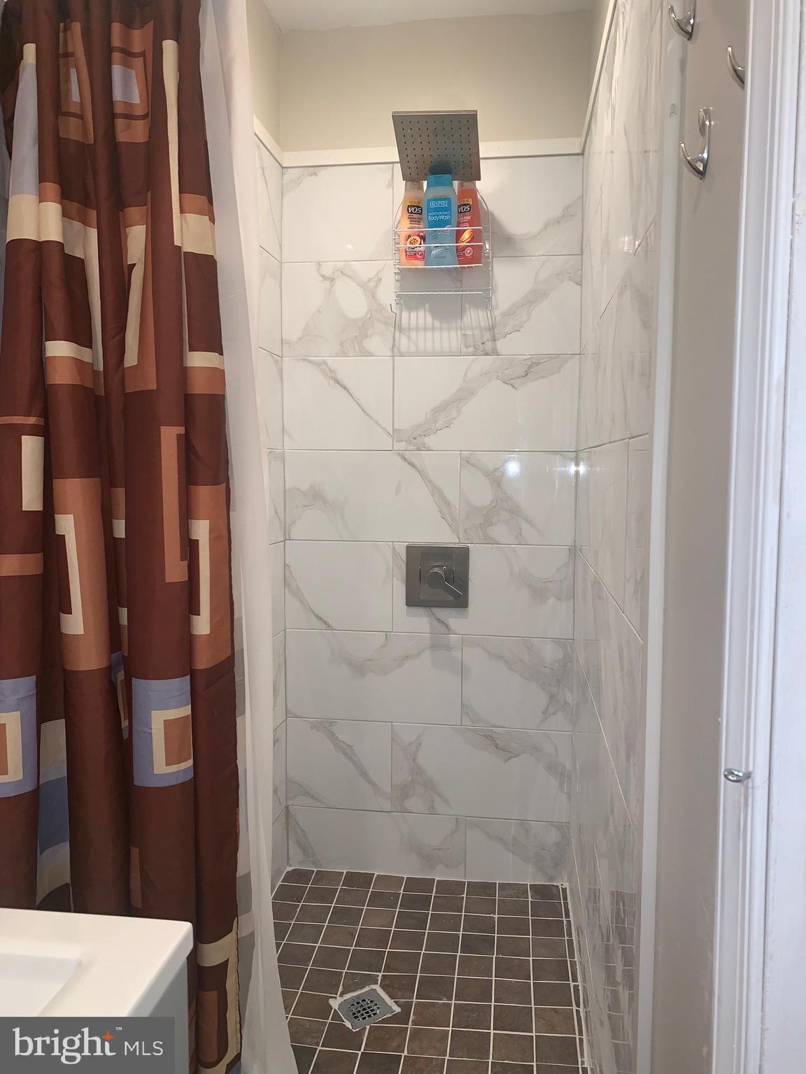 MANAYUNK - Residential Lease