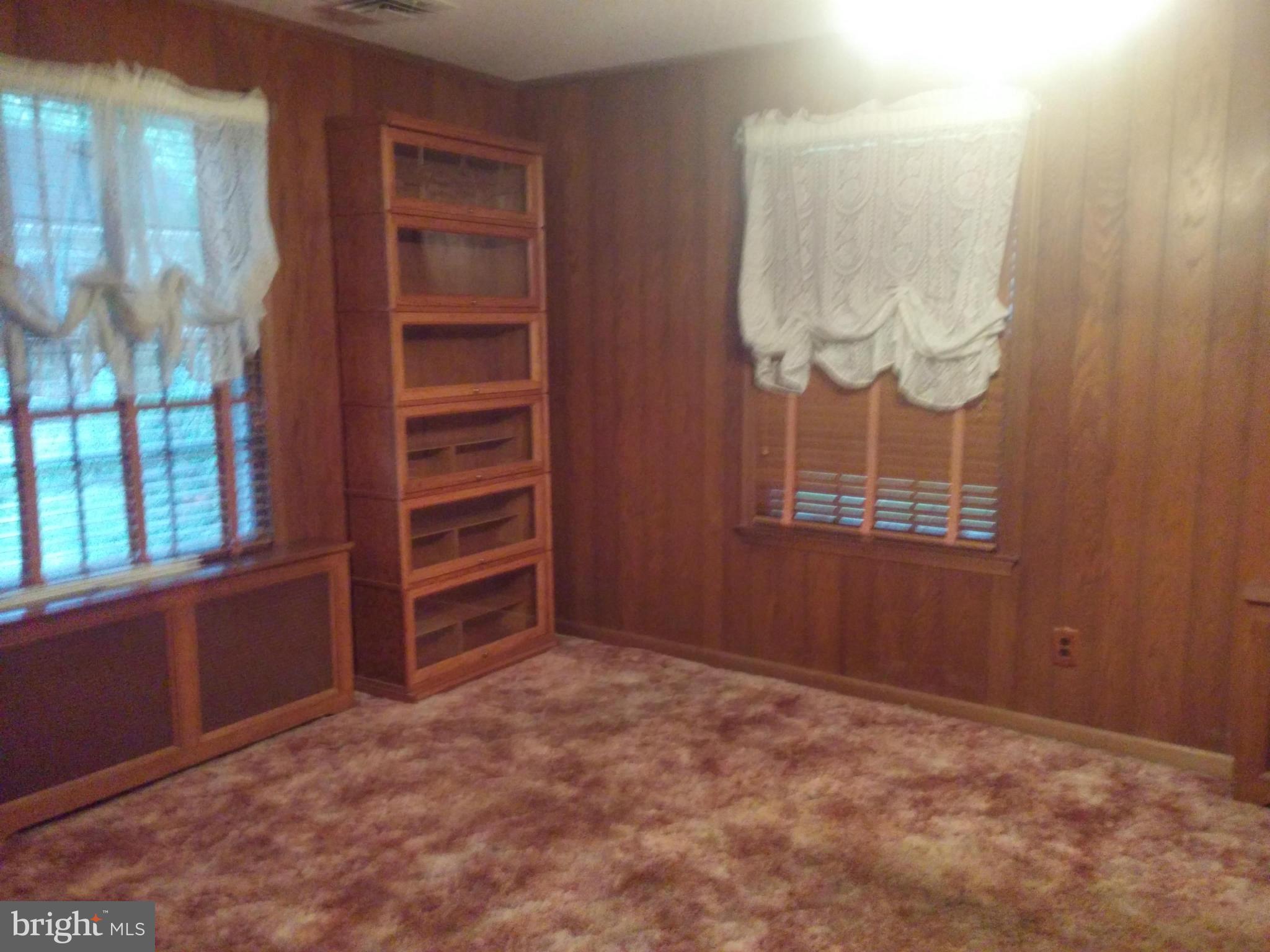 WOODLAND ACRES SUB - Residential Lease