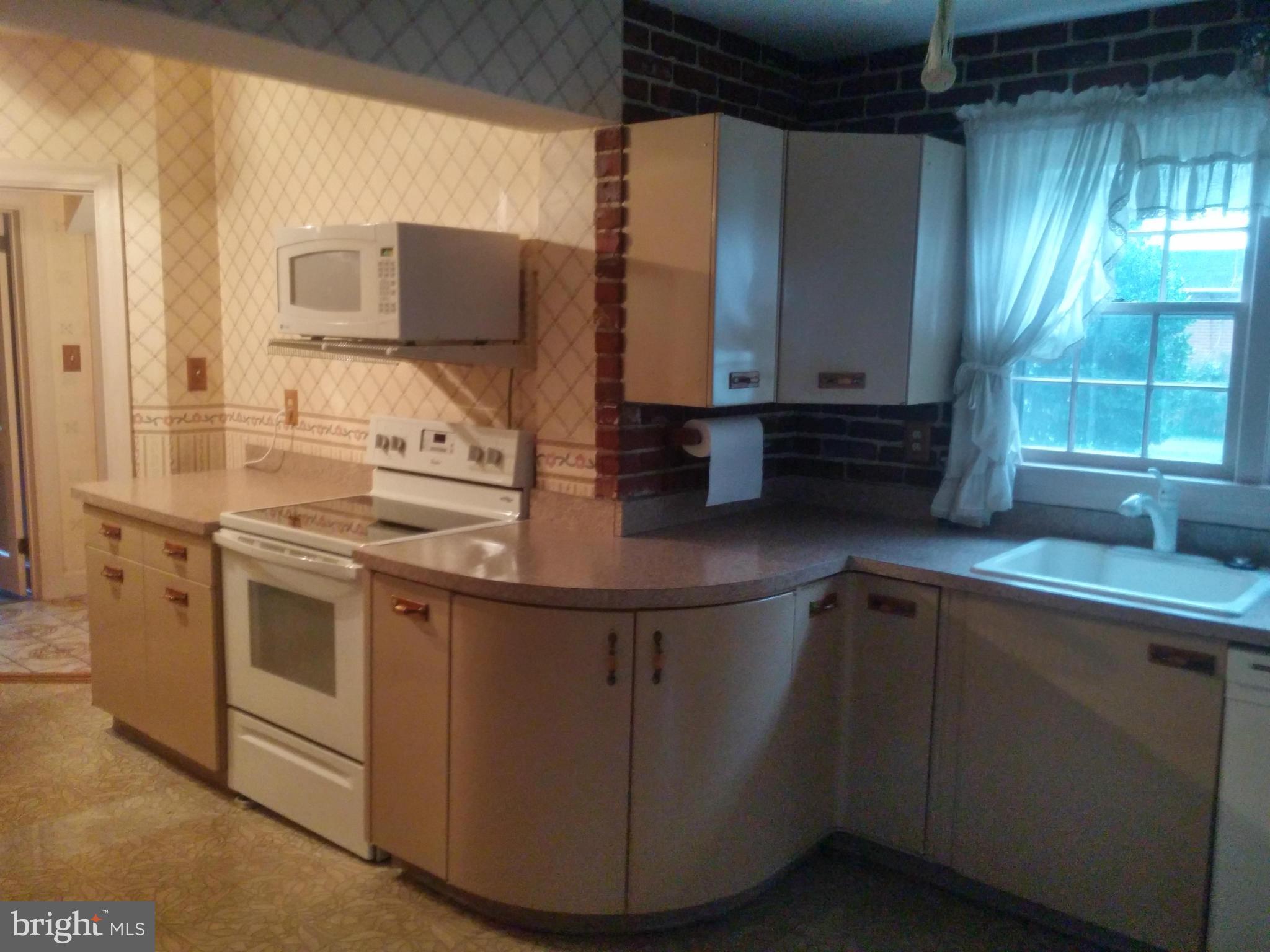 WOODLAND ACRES SUB - Residential Lease