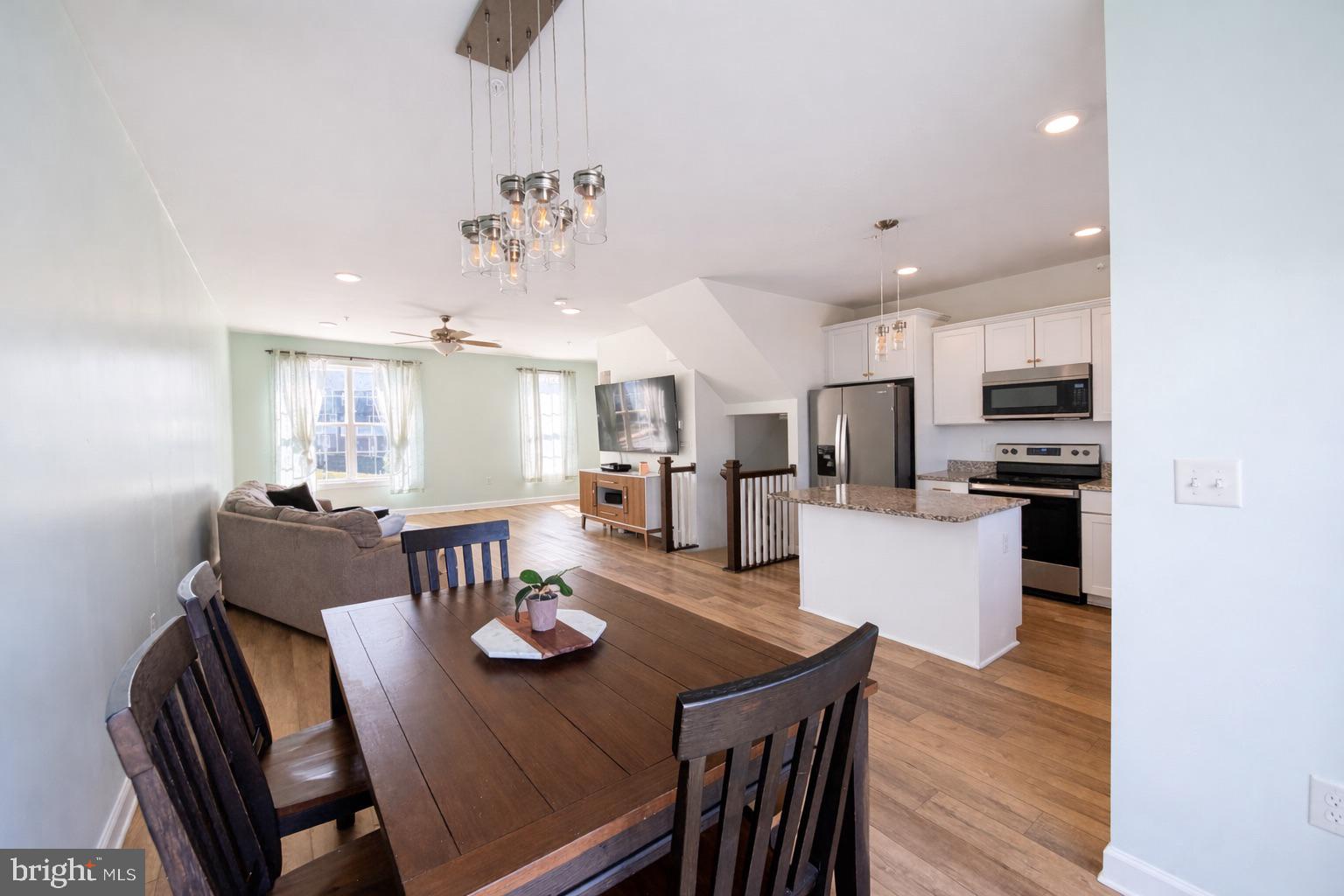 HUDSON RIDGE - Residential