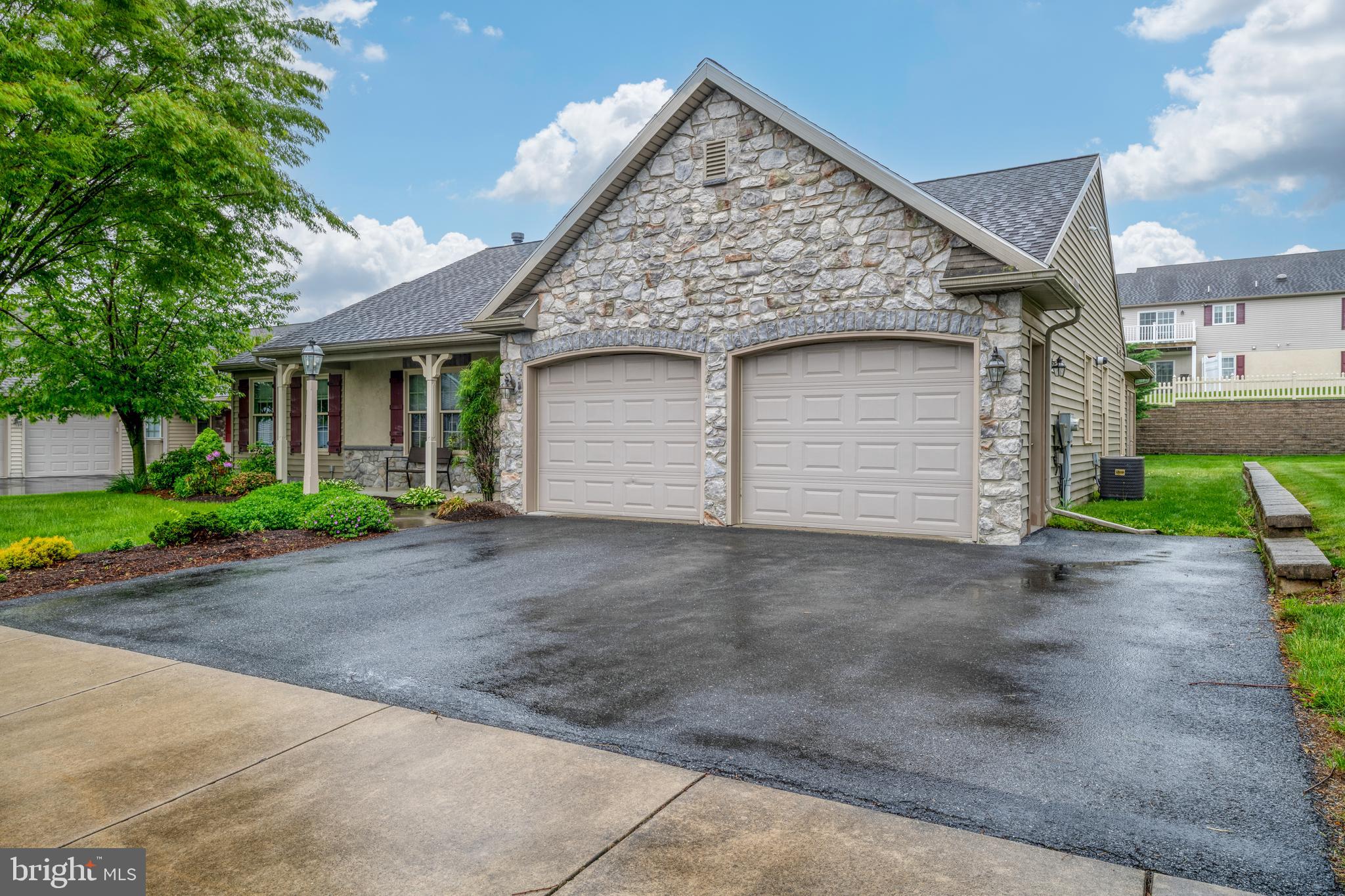 BROOKSHIRE - Residential