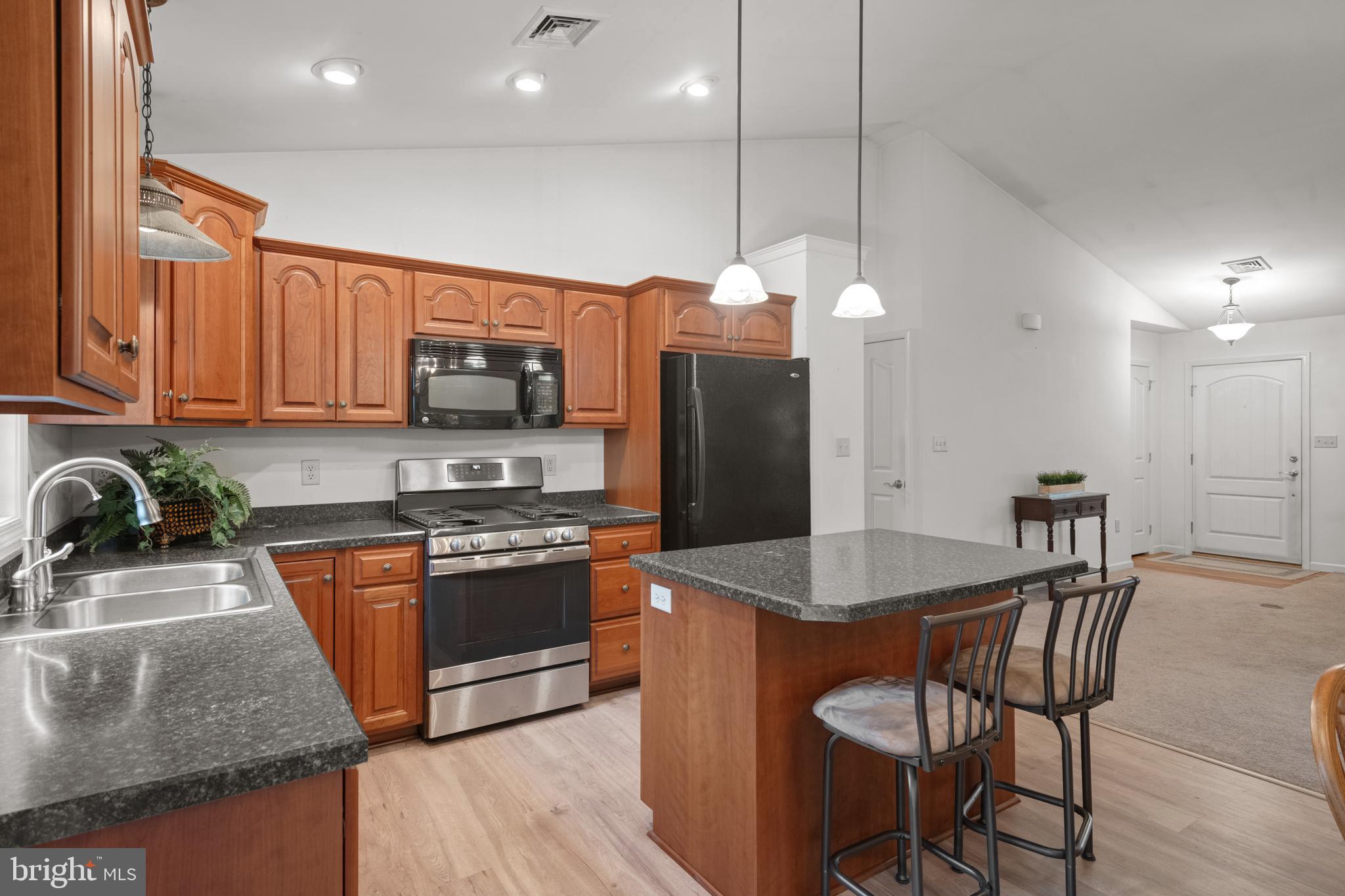 BROOKSHIRE - Residential