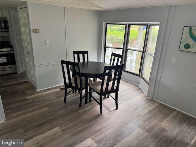 ANGOLA NECK PARK - Residential