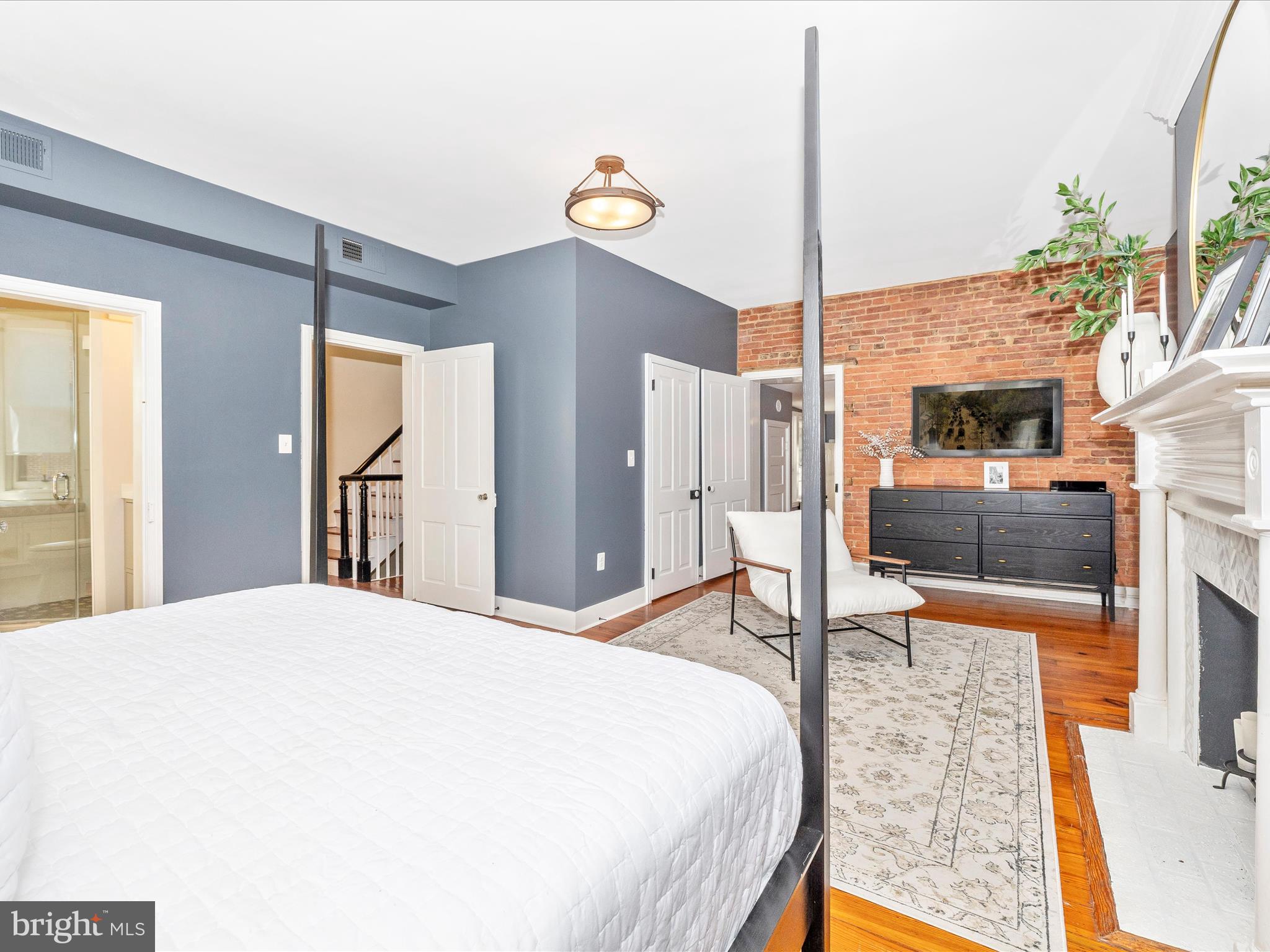 DOWNTOWN FREDERICK - Residential