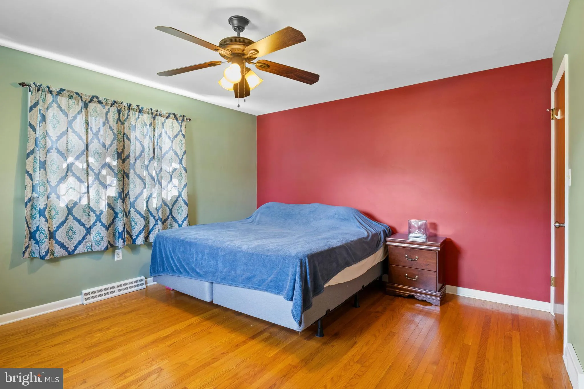 York, Pennsylvania 17408, United States, 3 Bedrooms Bedrooms, ,2 BathroomsBathrooms,Residential,Pending,129371