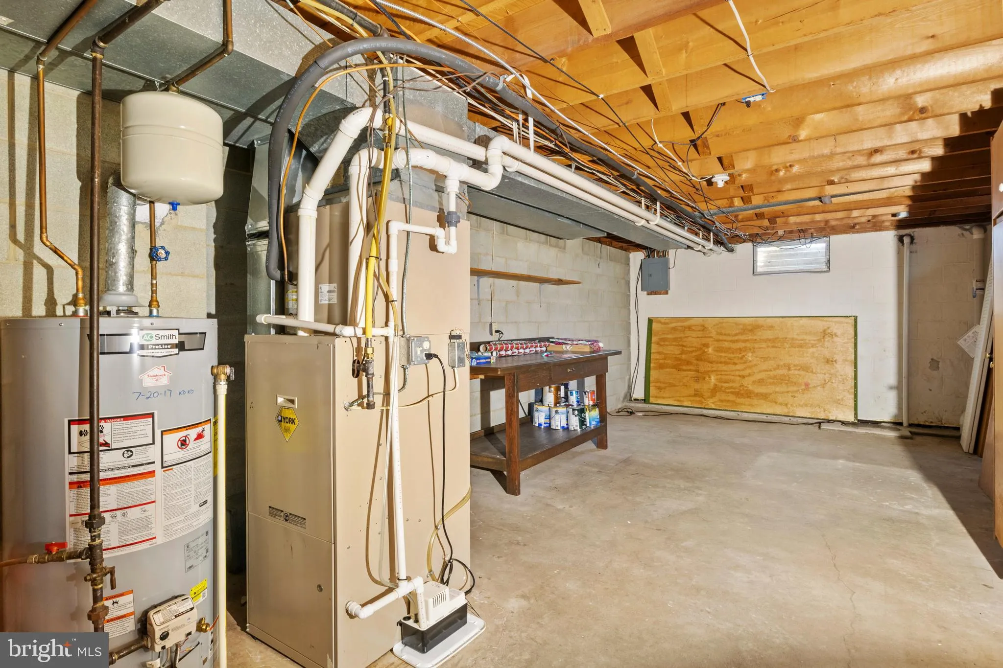 York, Pennsylvania 17408, United States, 3 Bedrooms Bedrooms, ,2 BathroomsBathrooms,Residential,Pending,129371