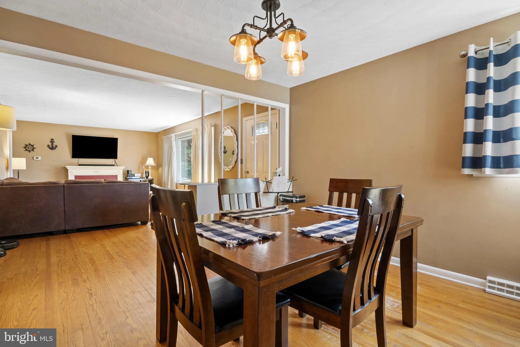 York, Pennsylvania 17408, United States, 3 Bedrooms Bedrooms, ,2 BathroomsBathrooms,Residential,Pending,129371