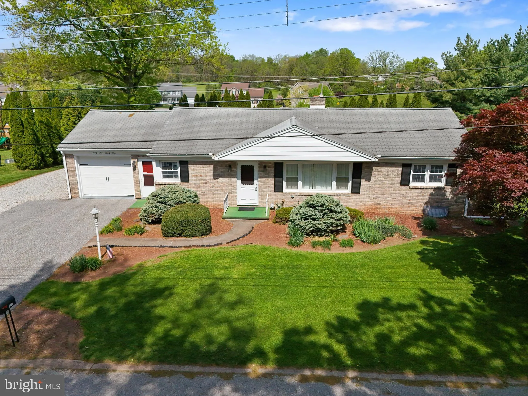 York, Pennsylvania 17408, United States, 3 Bedrooms Bedrooms, ,2 BathroomsBathrooms,Residential,Pending,129371