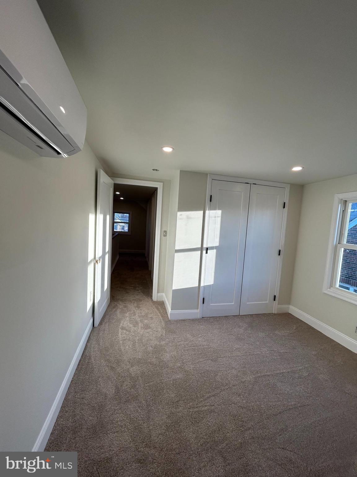 LYNCH POINT - Residential