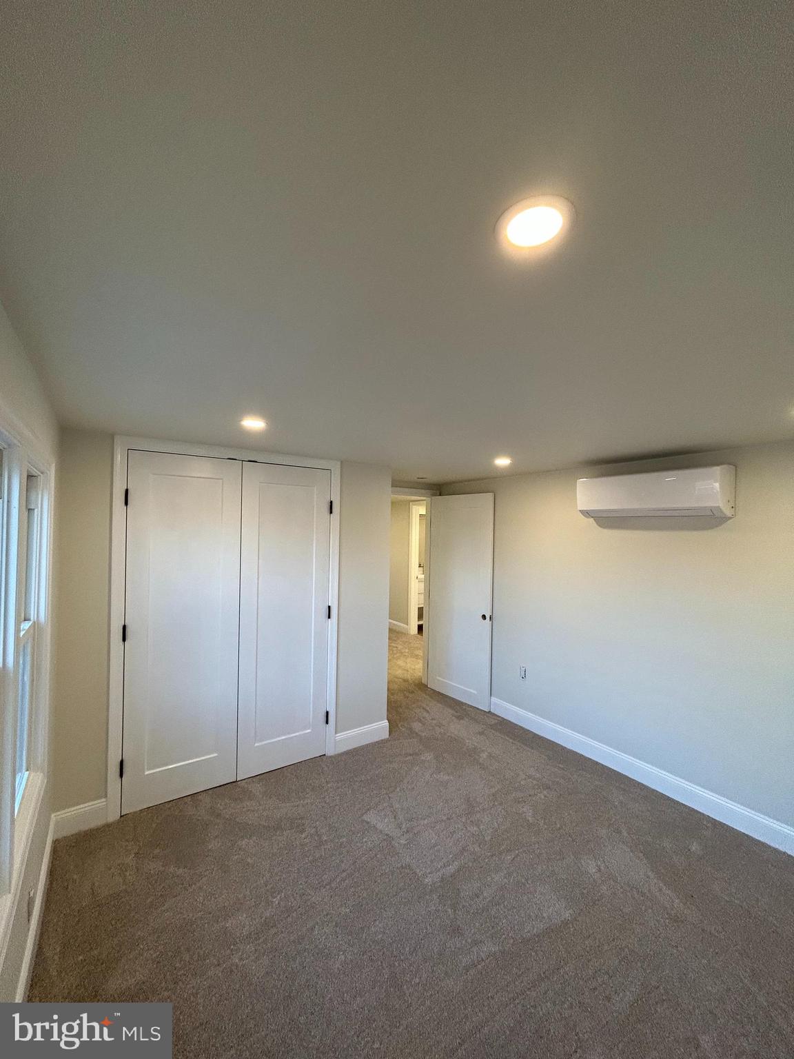 LYNCH POINT - Residential