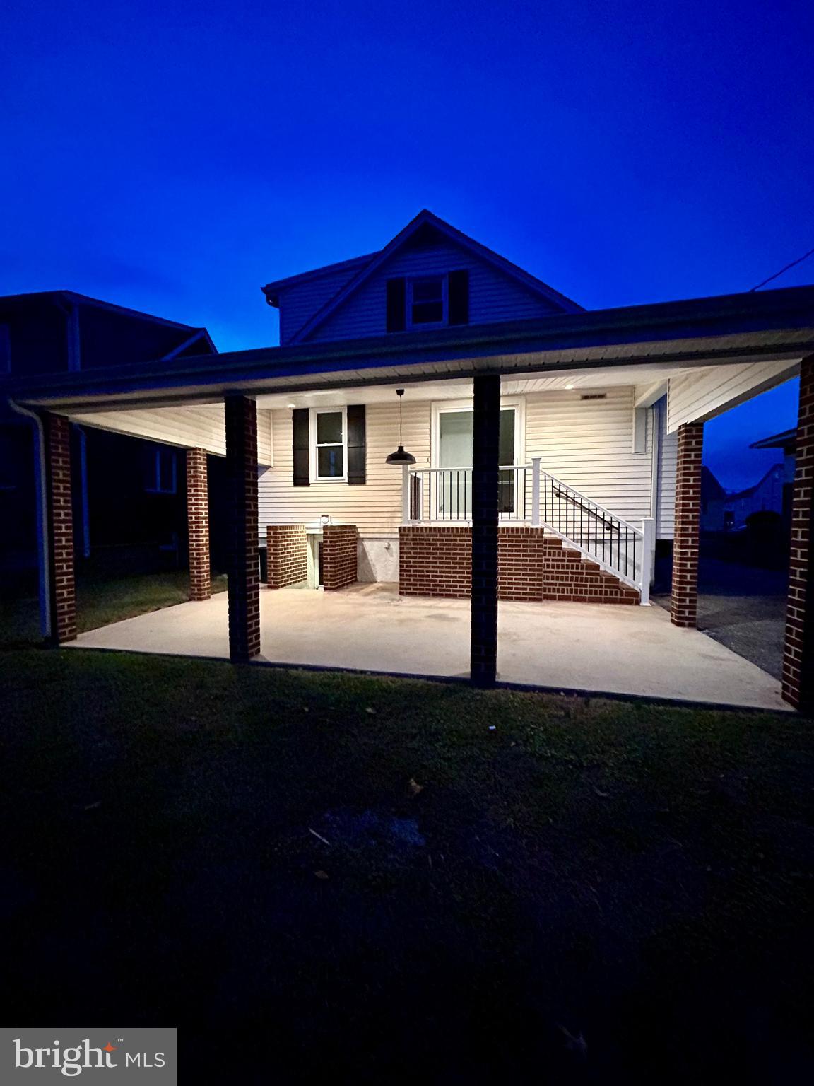 LYNCH POINT - Residential